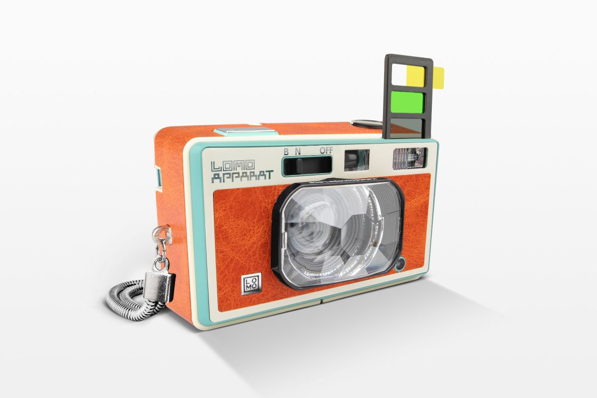 LomoApparat 35MM Film Camera with 21mm Wide Angle Lens - Neubau Edition | Vintage Style Photography for Travel, Street & Creative Shots