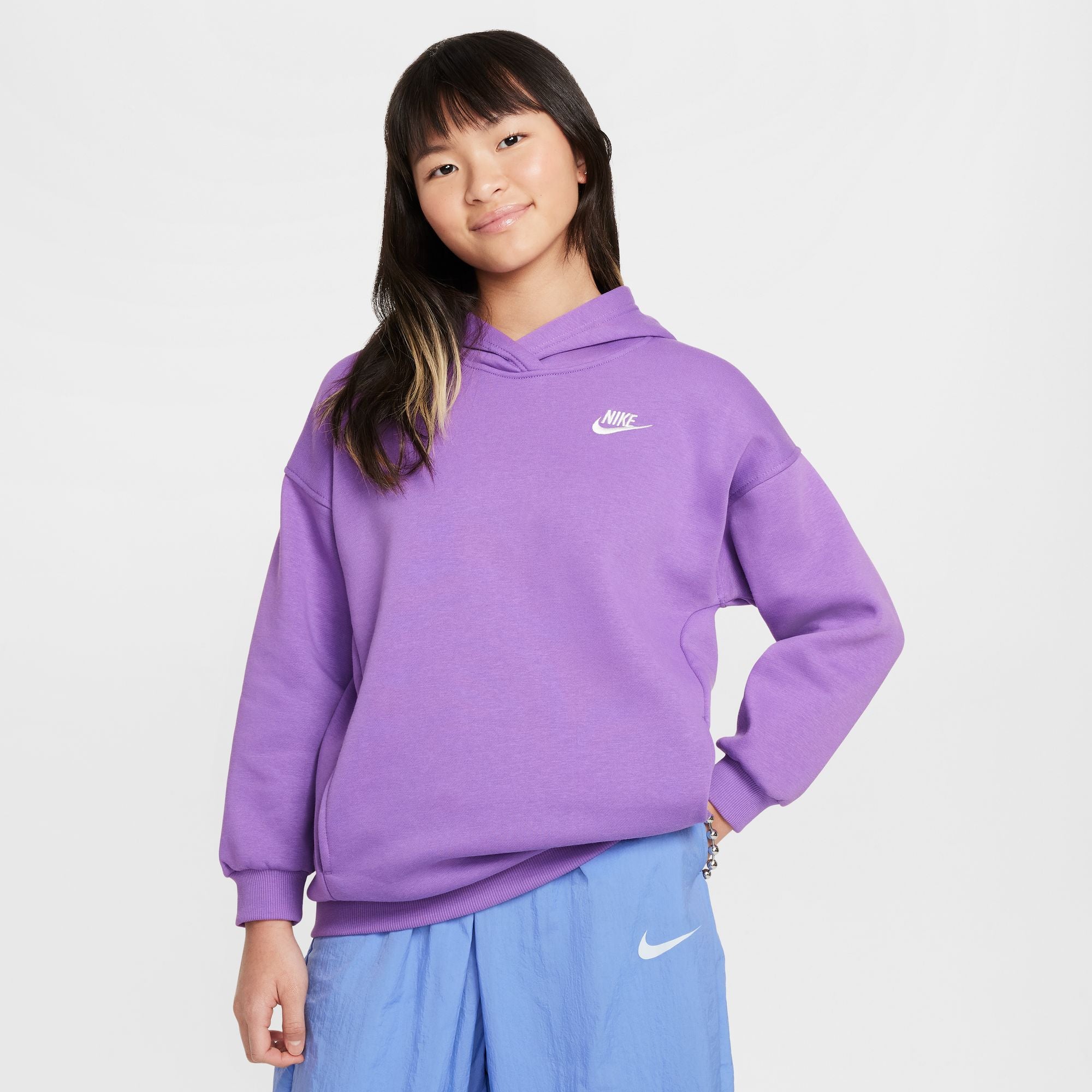 Girls' Nike Youth NSW Club Fleece Hoodie - Soft & Warm Pullover for Kids - Perfect for School, Sports & Outdoor Activities