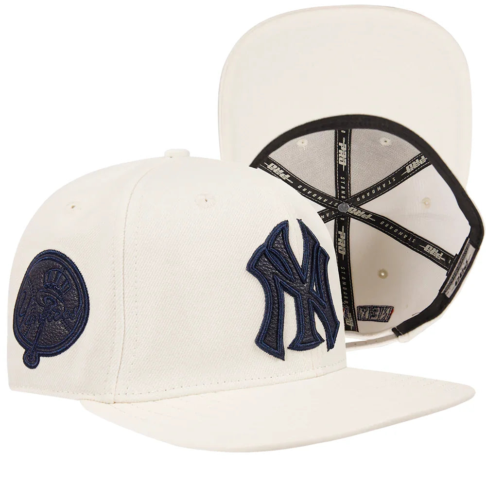 New York Yankees Snapback Hat - MLB Official Unisex Adjustable Baseball Cap in Eggshell White | Perfect for Games, Fan Gear & Streetwear Fashion