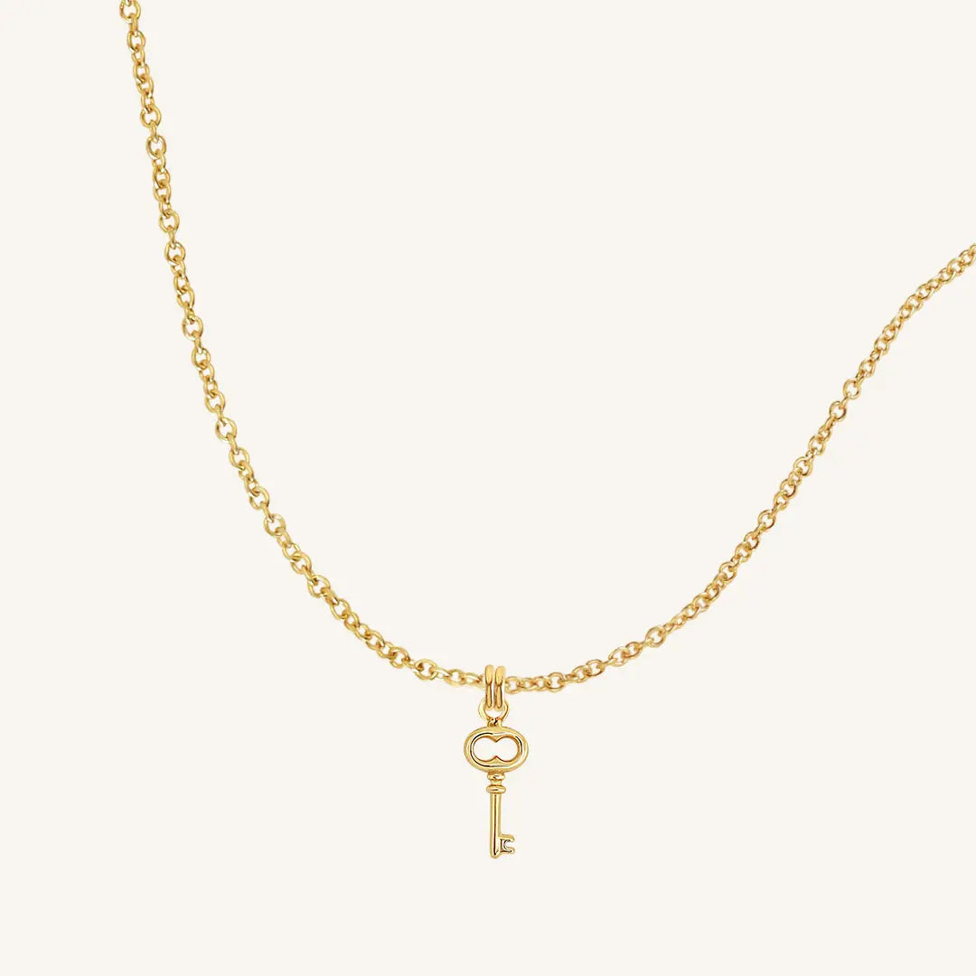 Elegant Key Necklace for Women - Gold & Silver Pendant Jewelry - Perfect for Gifts, Anniversaries & Everyday Wear