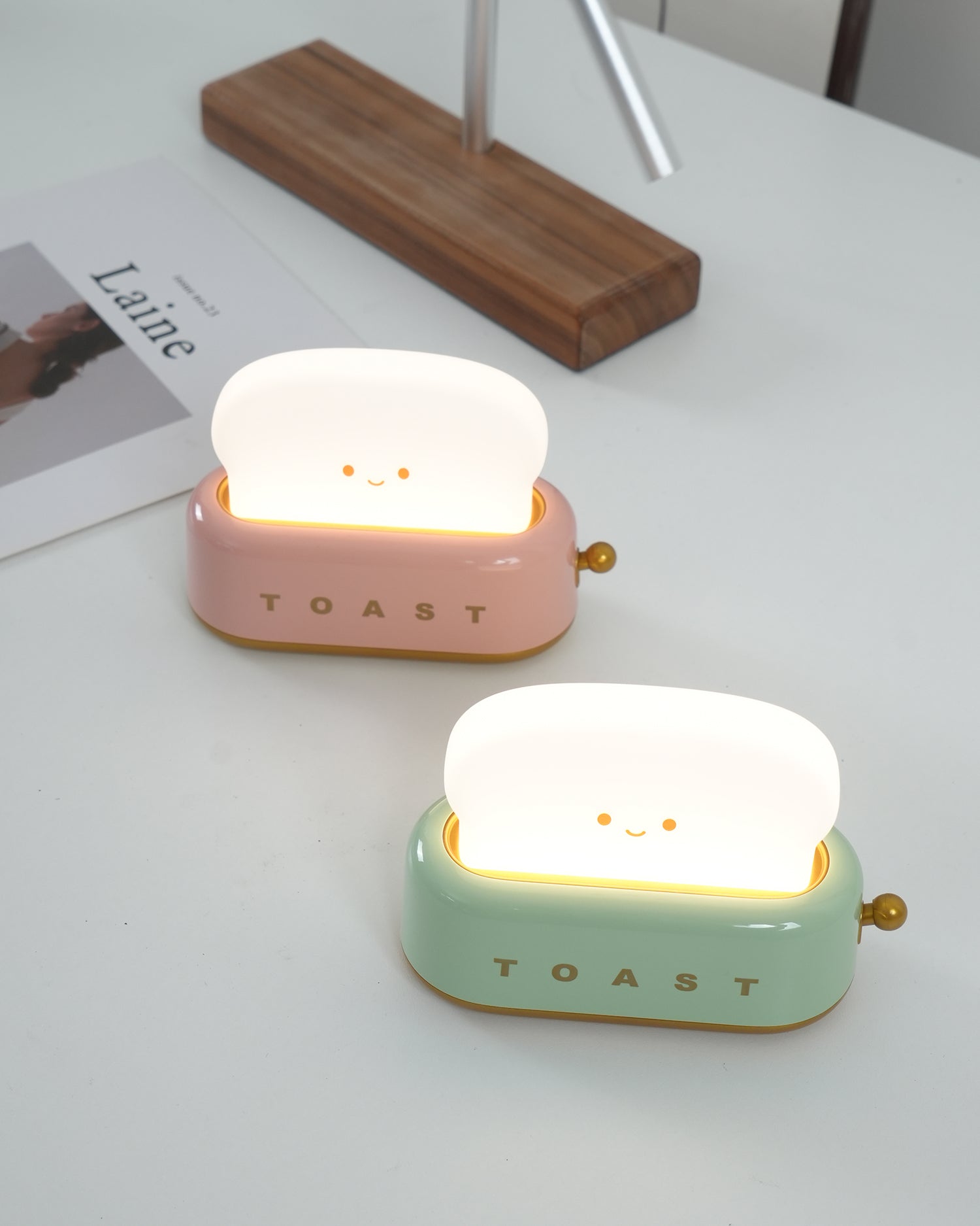 Portable Toaster Table Lamp with Built-in Battery - Perfect for Bedroom, Living Room, and Office Decor