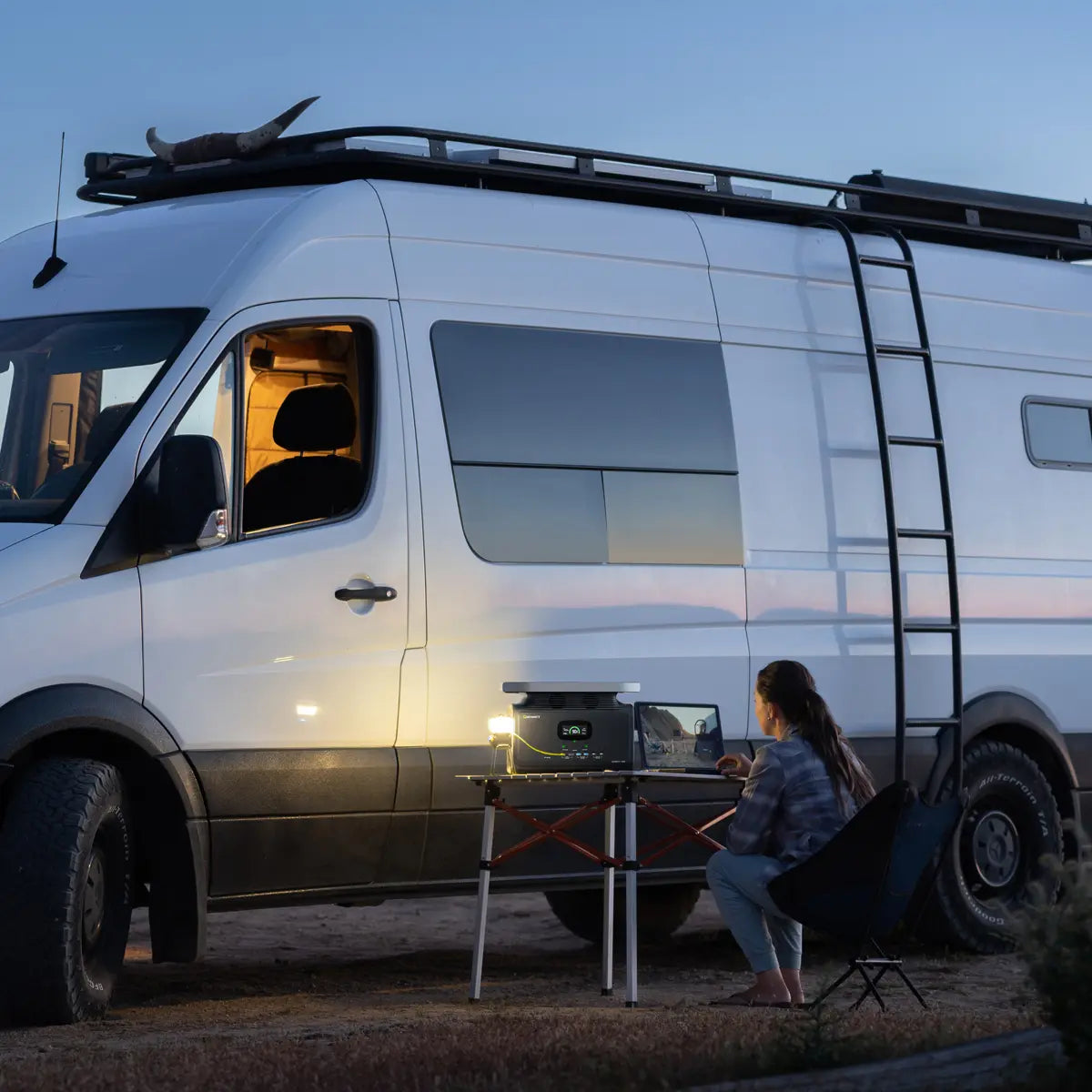Growatt INFINITY 1300 Portable Power Station - 1382Wh Solar Generator for Camping, RV, Emergencies & Off-Grid Power Supply