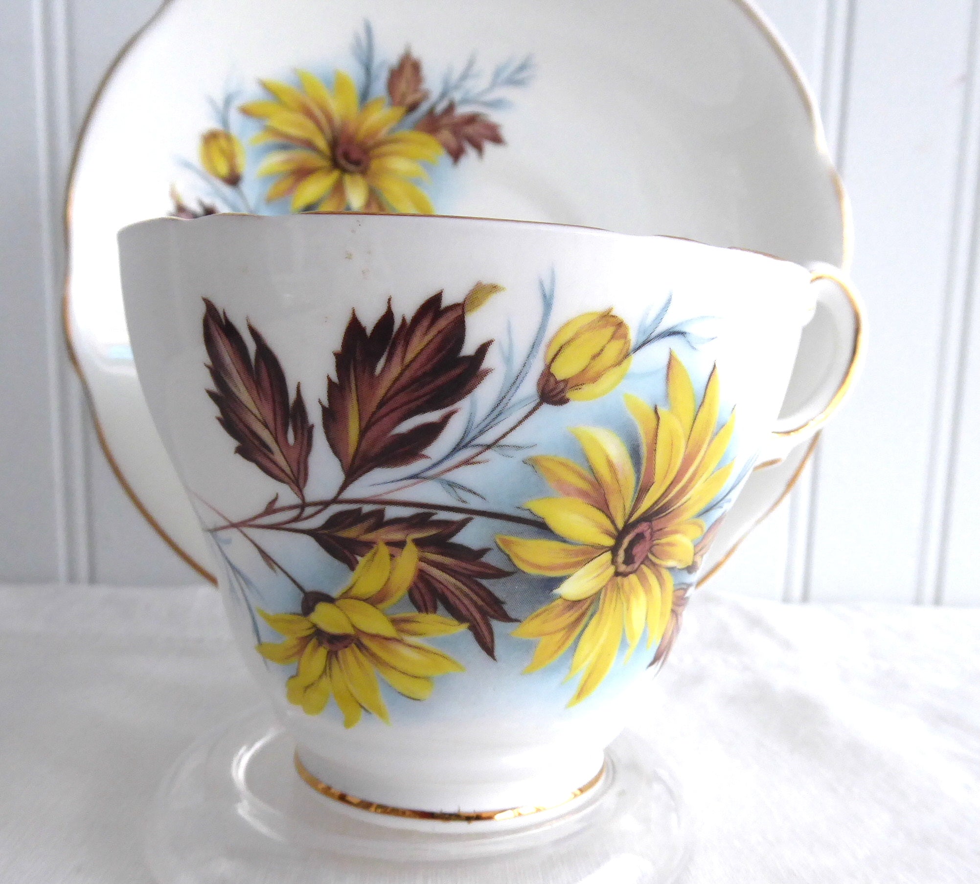 Vintage 1950s Regency Yellow Daisies English Bone China Tea Cup and Saucer Set - Floral Tea Party, Bridal Shower, Afternoon Tea Collection