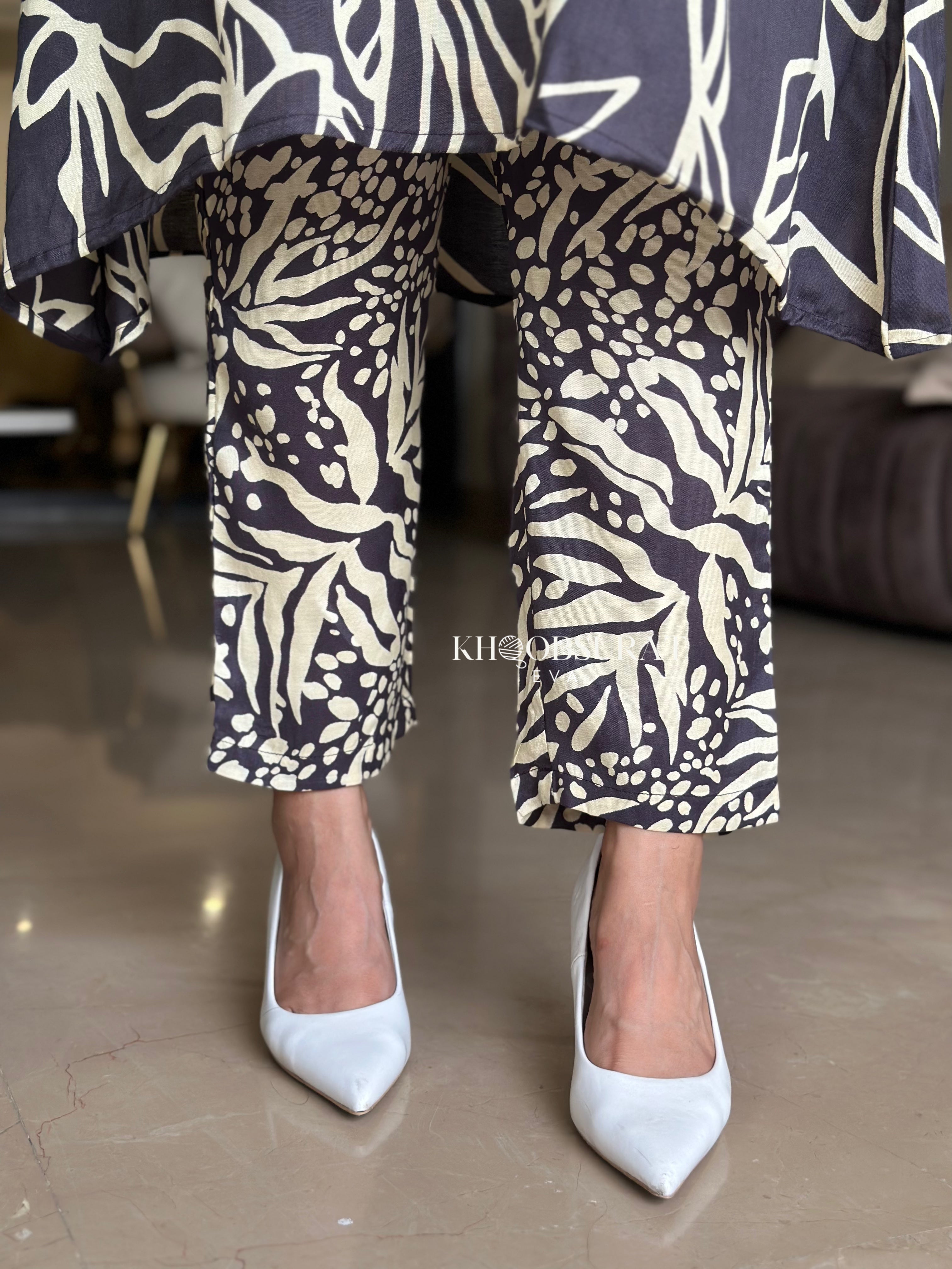 TRUE BROWNS Versatile Women's 2-Piece Coord Set - Stylish Outfit for Work, Travel & Casual Wear
