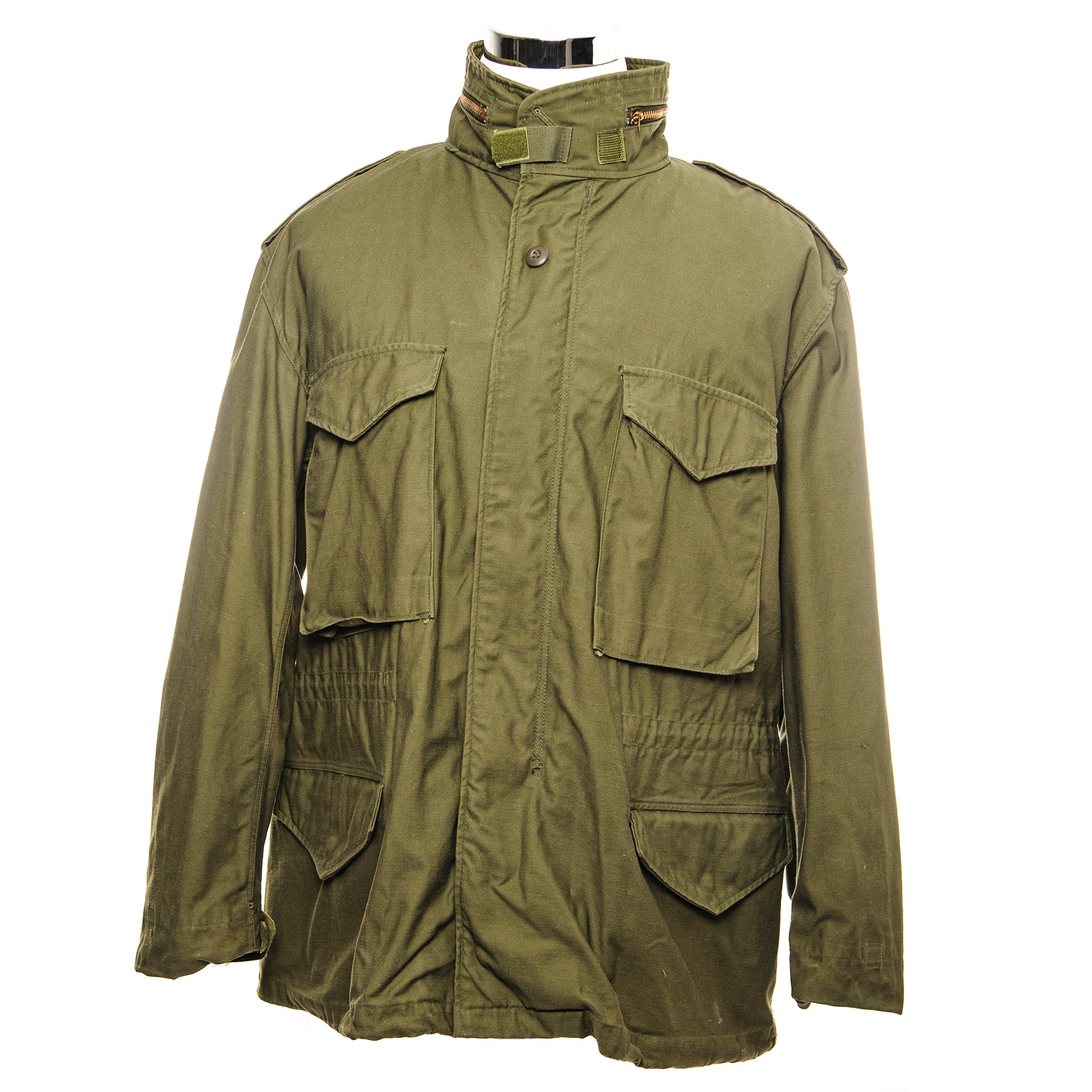 Vintage US Army M-1965 M65 Field Jacket 1976 - Short Large Size | Military Green Outerwear for Men | Perfect for Outdoor Adventures, Hiking & Casual Wear