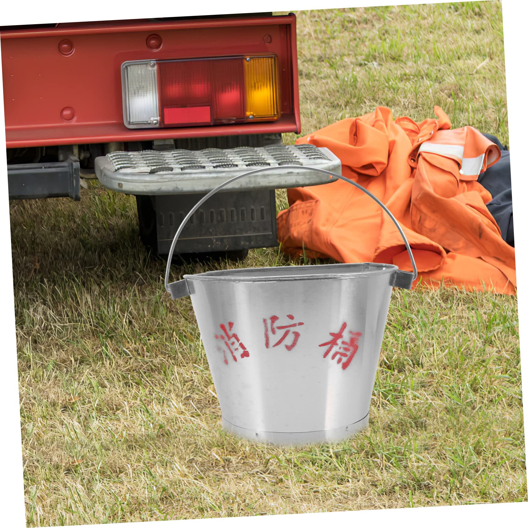 Ciieeo 2-Pack Stainless Steel Semi-Circular Fire Bucket with Handle - Sand Tub, Dog Food Container & Fire Brigade Bucket - Durable Metal Holder for Camping, Beach & Emergency Use