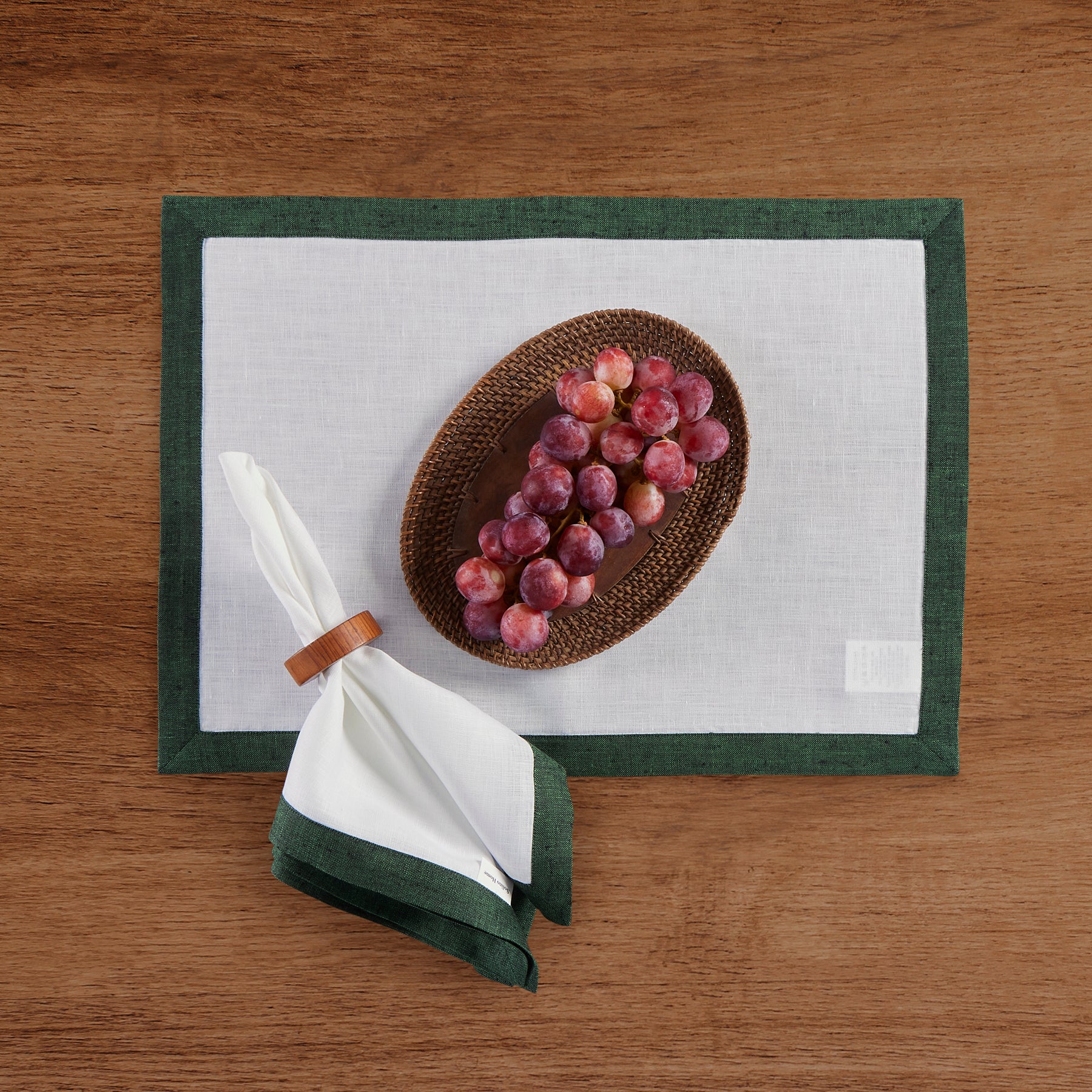 Premium Classic Cotton Napkins - Set of 4 for Elegant Dining, Dinner Parties & Home Decor - Soft & Absorbent Table Linens