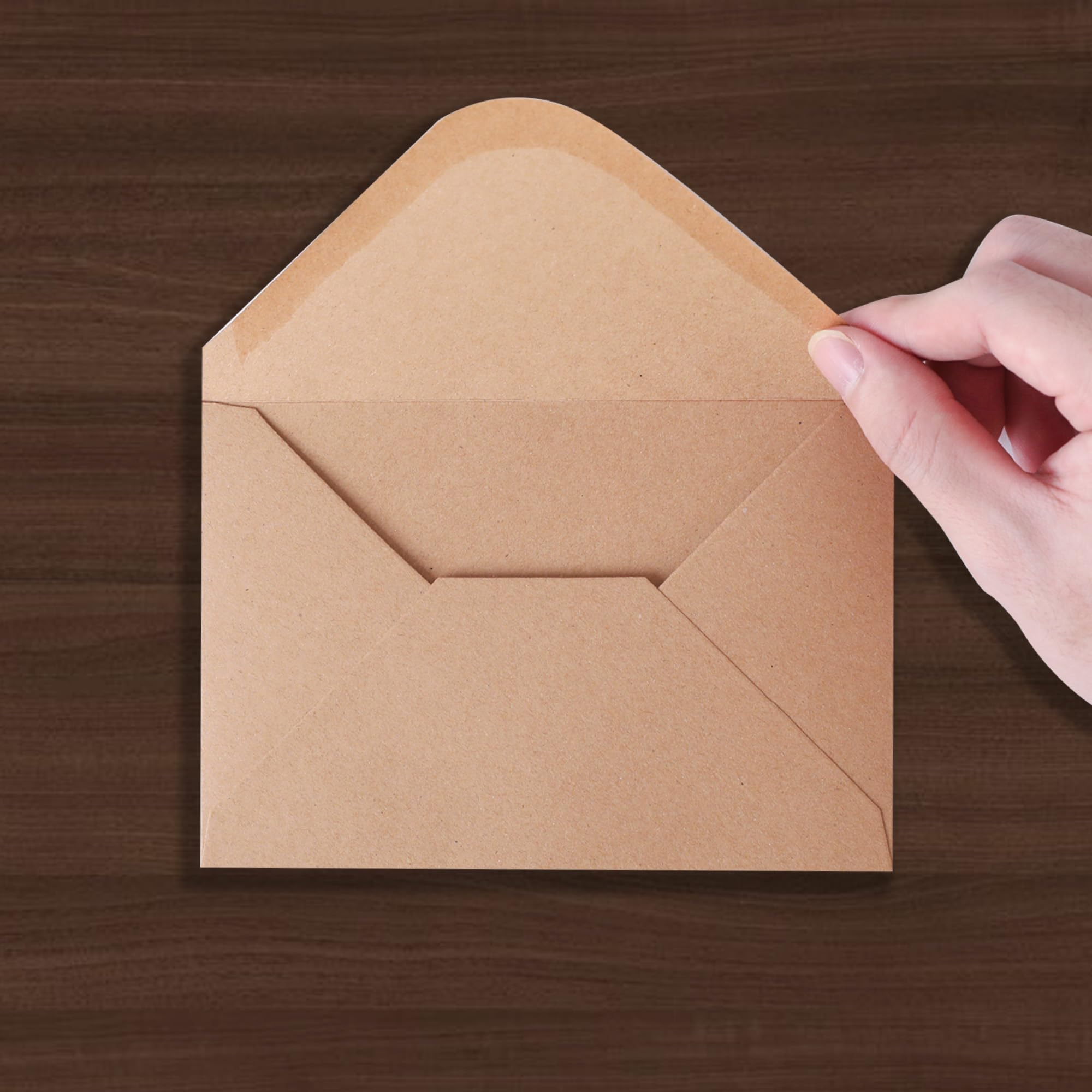 V-Flap Kraft Paper Envelopes 4x6 Inches (50 Pack) - A4 Size, Brown Card Envelopes for Invitations, Postcards & Greeting Cards - Eco-Friendly Water-Based Adhesive & Gummed Flap - Perfect for Wedding Invites, Business Mail & DIY Craft Projects