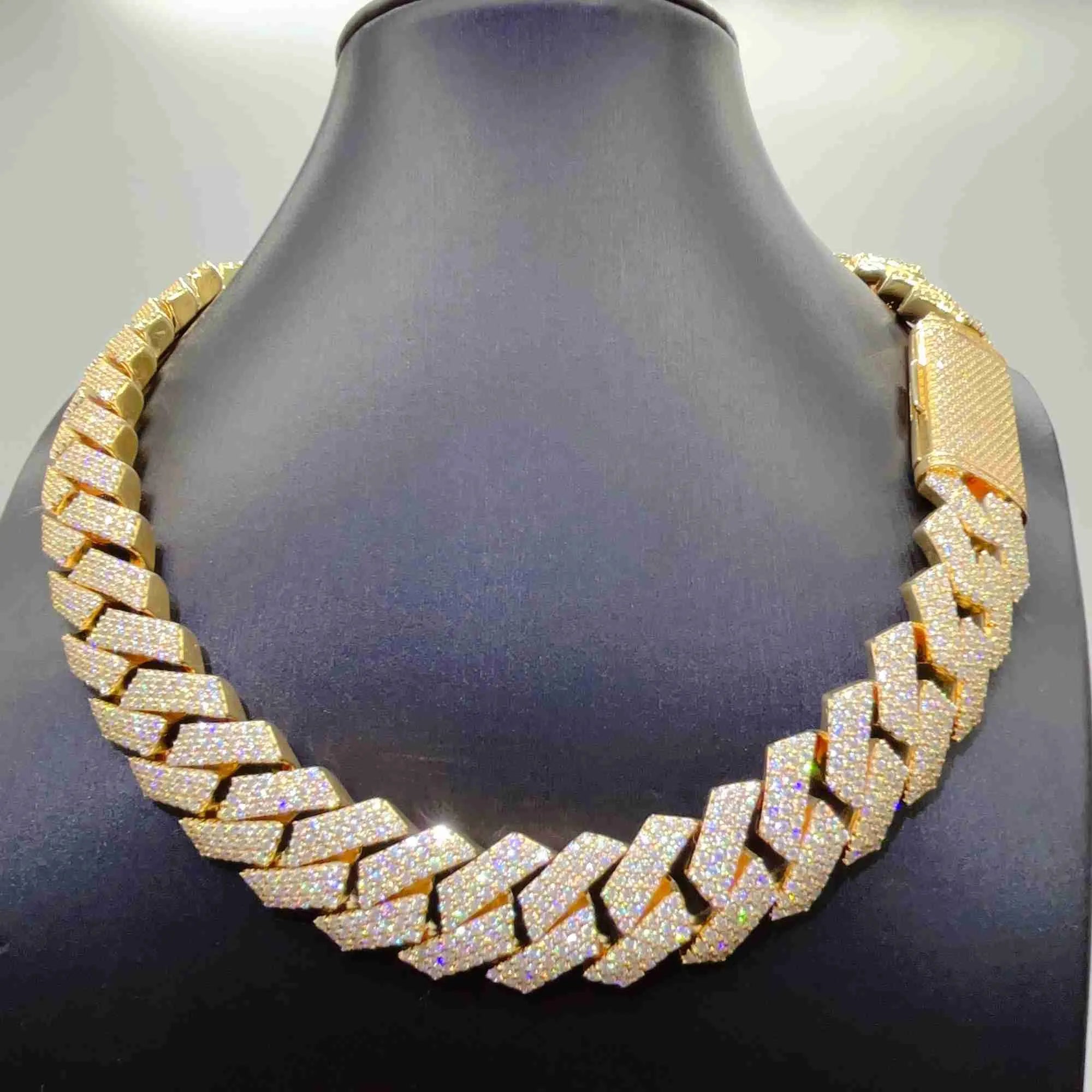 20K Gold Plated Moissanite Cuban Link Chain Necklace for Men - Iced Out Hip Hop Jewelry - Perfect for Parties, Gifts & Everyday Wear