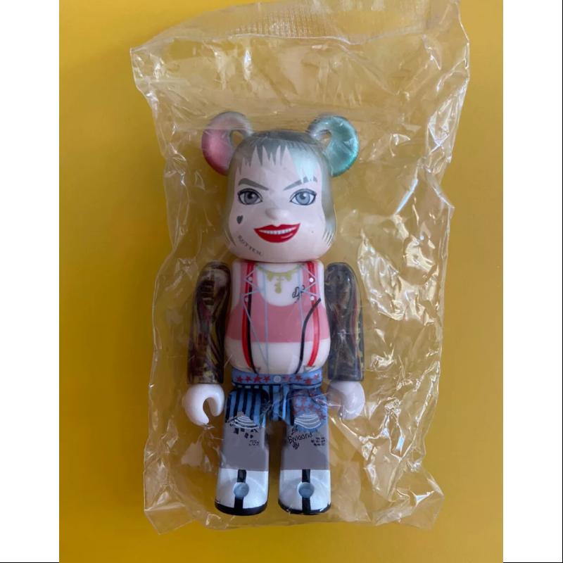 Bearbrick Series 39 VILLAIN Harley Quinn 100% Collectible Figure - Perfect for Anime Fans, DC Comics Collectors & Home Decor Display
