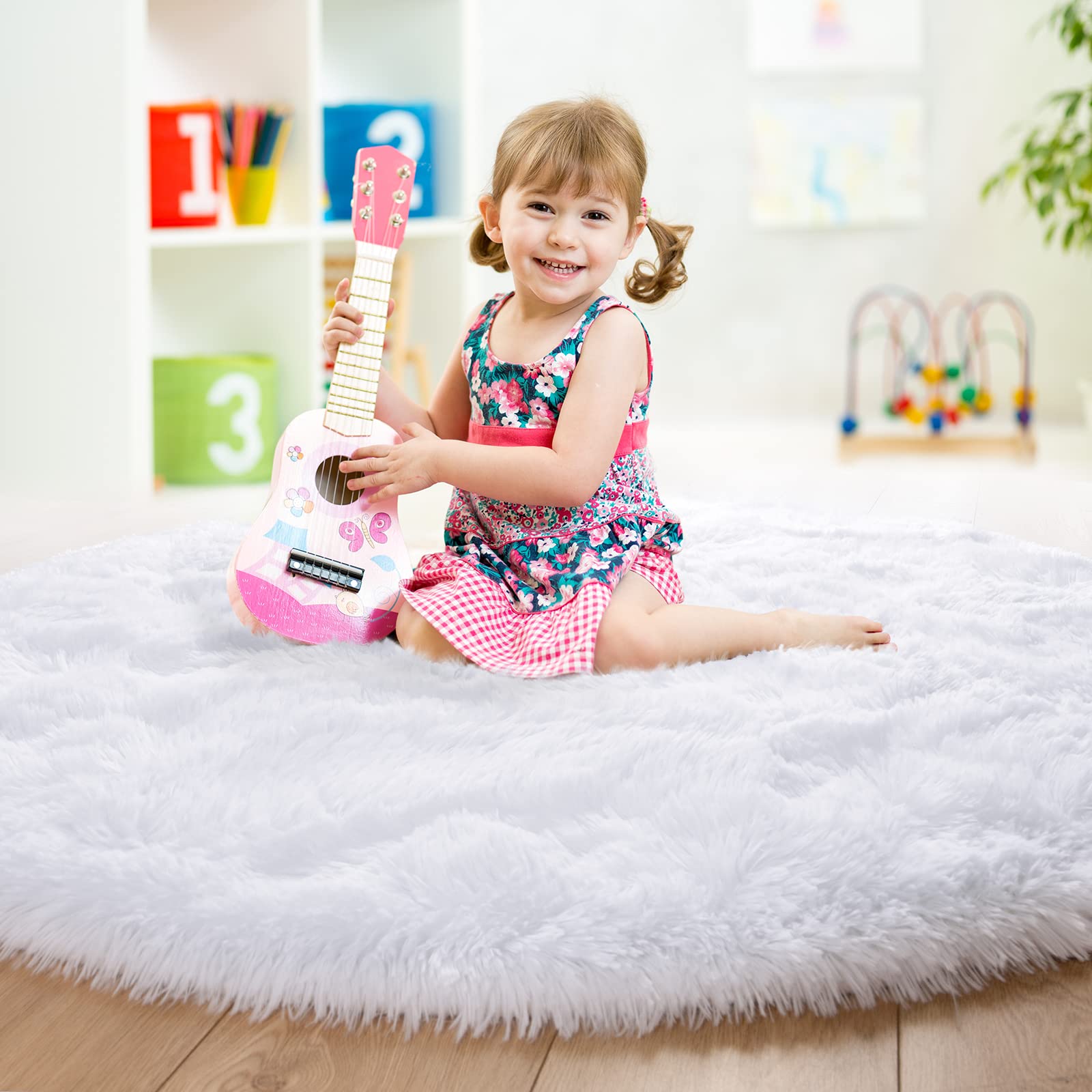 Junovo 6x6 Feet Round Fluffy Soft Area Rug - Plush Shaggy Circle Carpet for Kids Room, Girls Bedroom, Nursery & Teen Decor | Princess Castle Themed Cute White Large Circular Rug - Perfect for Playrooms, Dorm Rooms & Cozy Home Decor