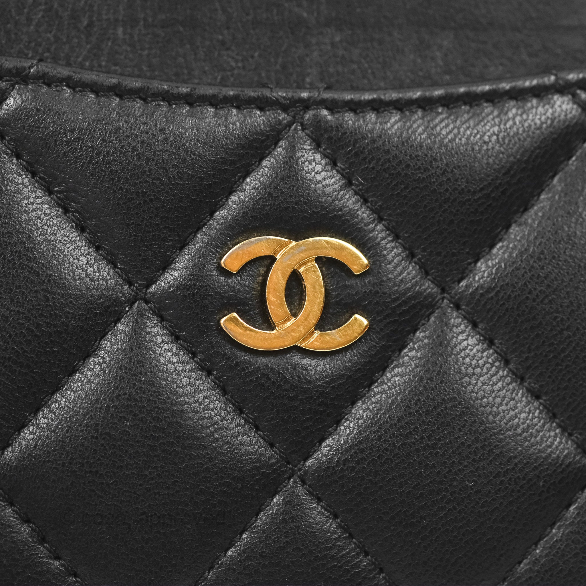 Chanel Classic Flat Card Holder Black Lambskin Gold Hardware - Luxury Slim Wallet for Women, Perfect for Everyday Use & Gift Giving