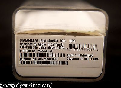 Apple iPod Shuffle 2nd Generation 1GB Silver MA564LL/A - Portable Music Player for Running, Gym & Travel