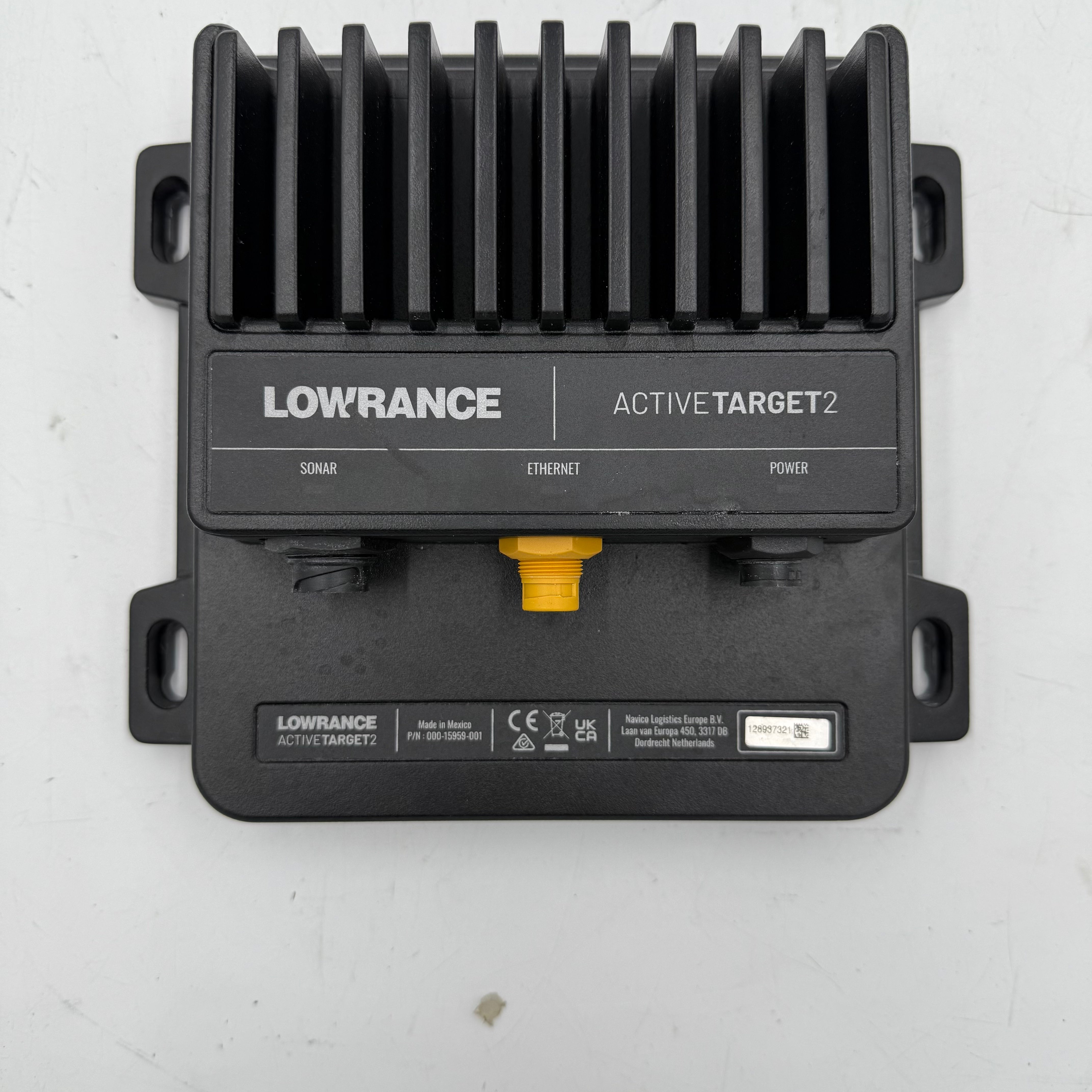 Lowrance ActiveTarget 2 - High-Performance Fish Finder with CHIRP Sonar & GPS Navigation - Perfect for Freshwater & Saltwater Fishing, Kayak & Boat Angling