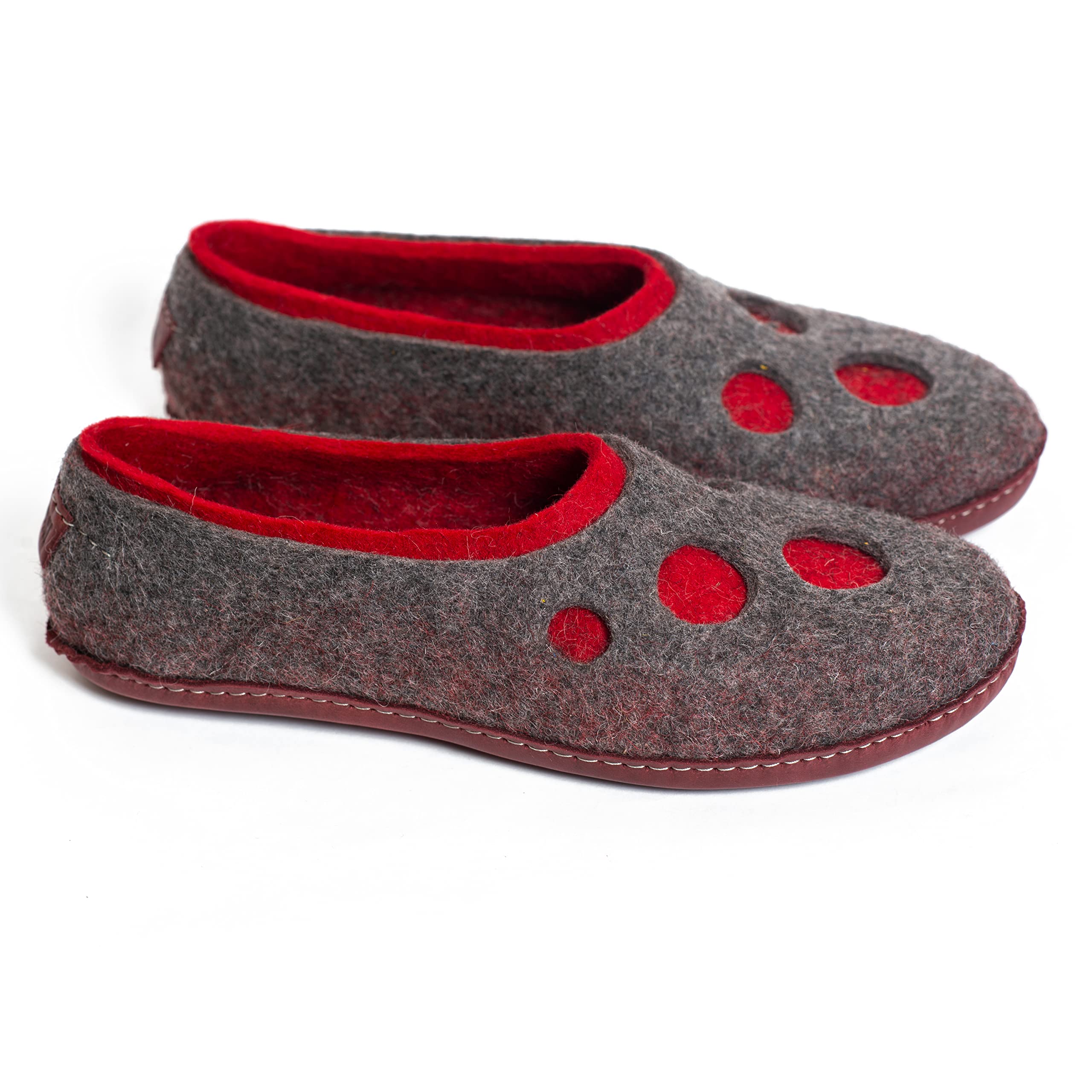 Moon Craters Men's Gray Felted Wool Slippers - Handmade Warm House Shoes for Indoor & Outdoor Use - Cozy Winter Home Footwear for Relaxing by the Fireplace