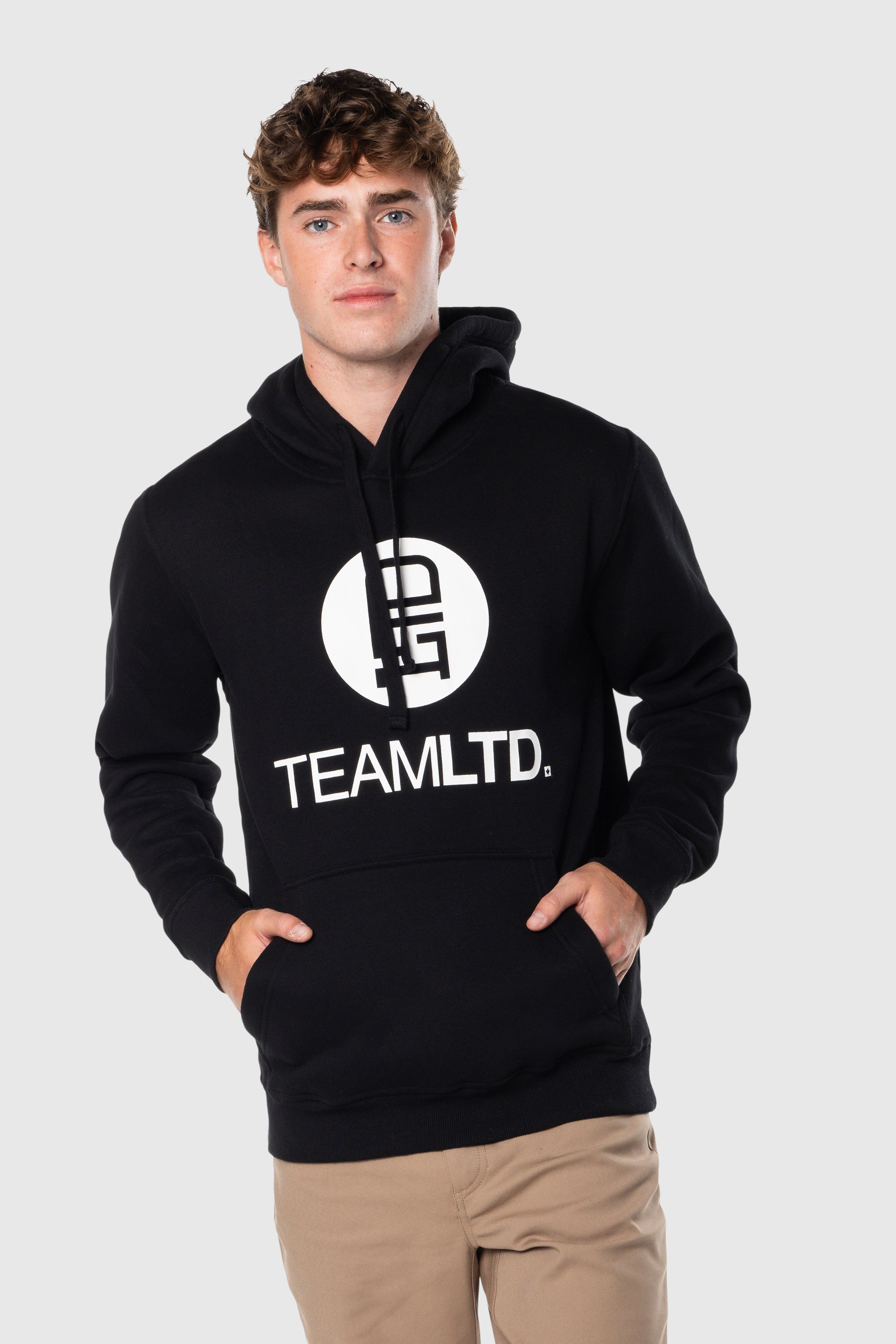 Classic Black Hoodie for Men & Women - Soft Cotton Pullover Sweatshirt - Casual Streetwear for Everyday Comfort & Style