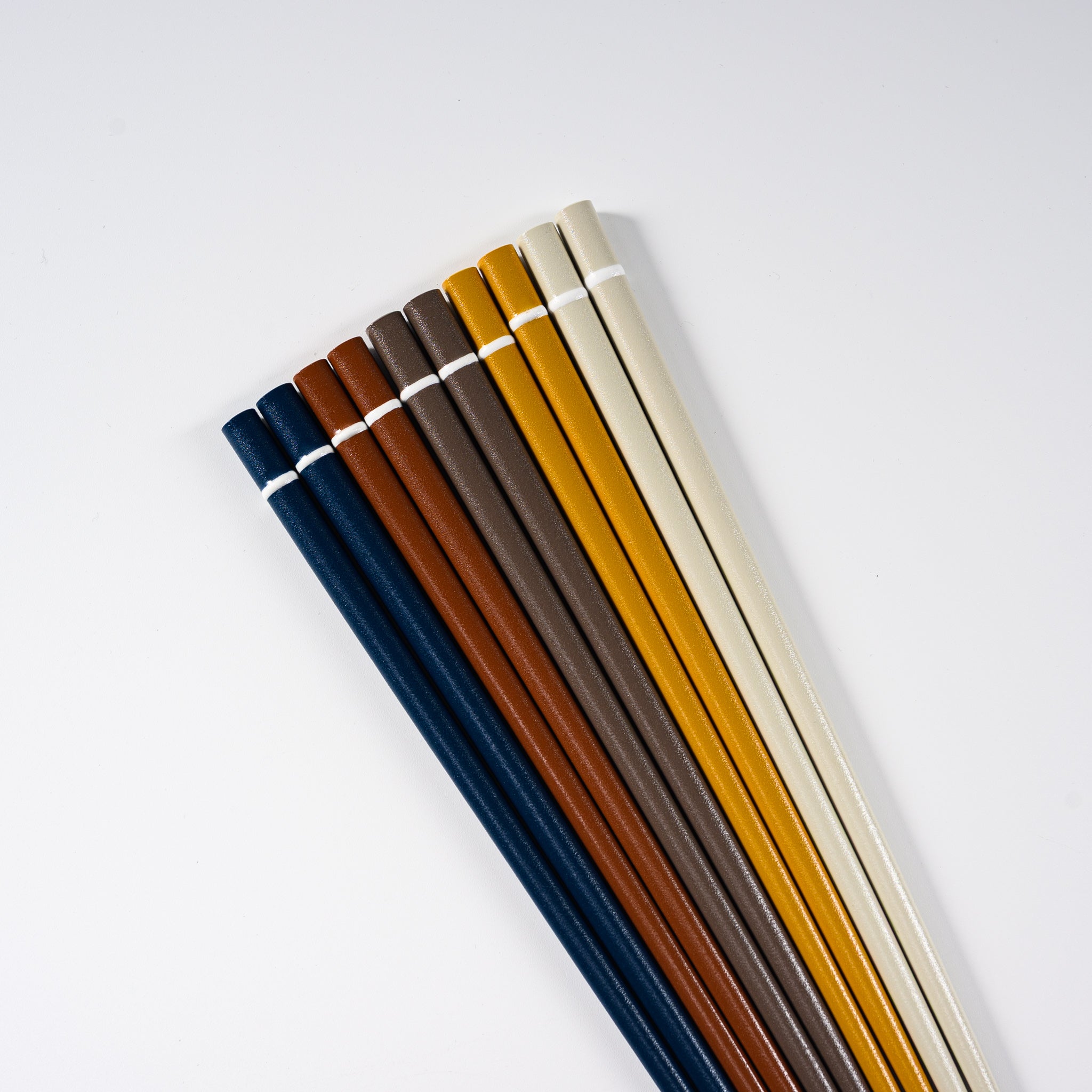 OHASHI Natural Wood Chopstick Set - 2 Colors, Japanese Style Reusable Chopsticks for Sushi, Ramen & Asian Cuisine - Eco-Friendly Dining Utensils