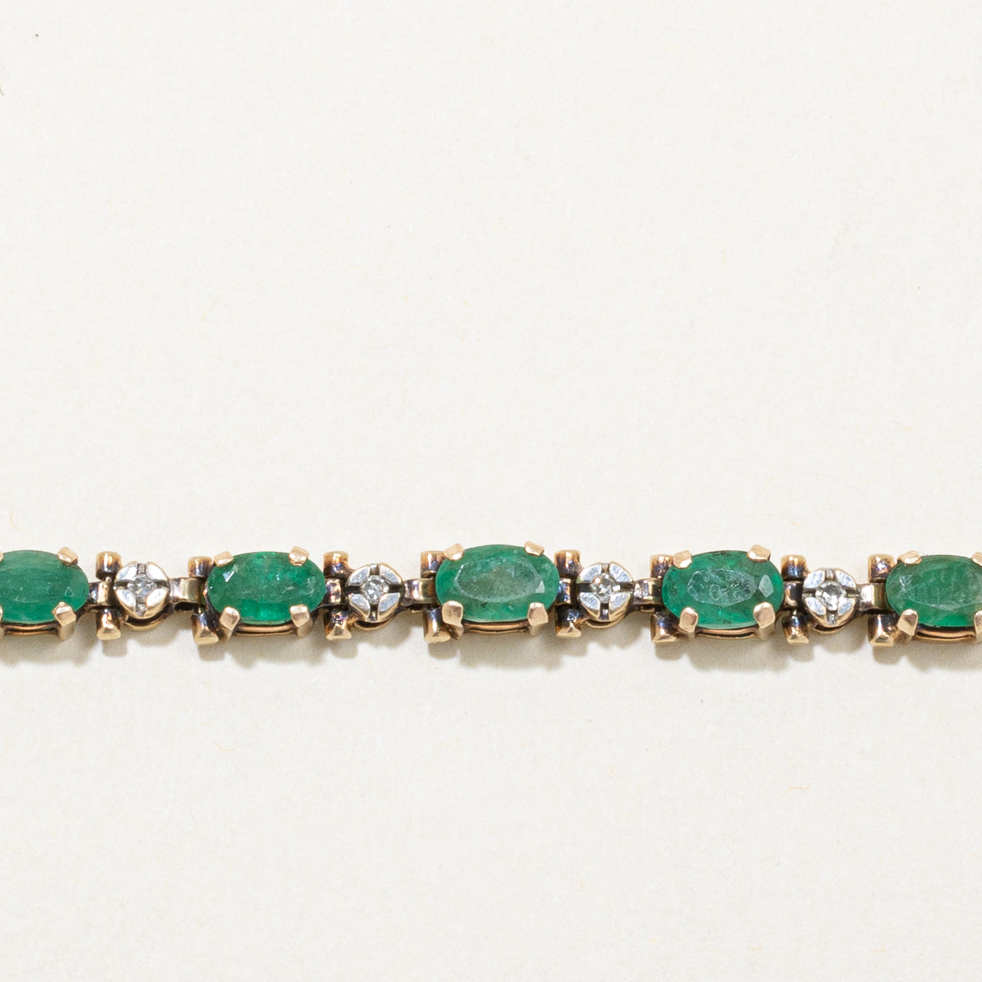 Emerald & Diamond Bracelet for Women - 0.85ctw Emerald & 0.04ctw Diamond - 7 Inches Adjustable - Elegant Jewelry Gift for Anniversary, Birthday & Special Occasions