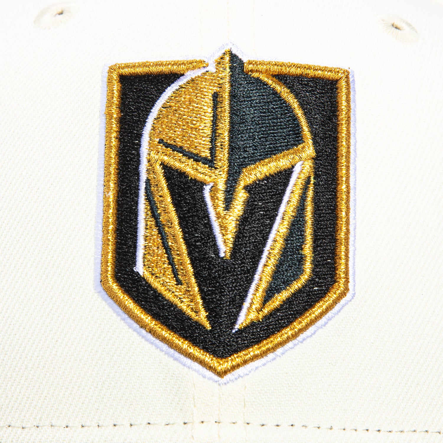 New Era 59Fifty MLB Vegas Golden Knights Snapback Hat - White & Graphite Adjustable Baseball Cap for Men & Women - Perfect for Sports Games, Streetwear & Casual Outfits