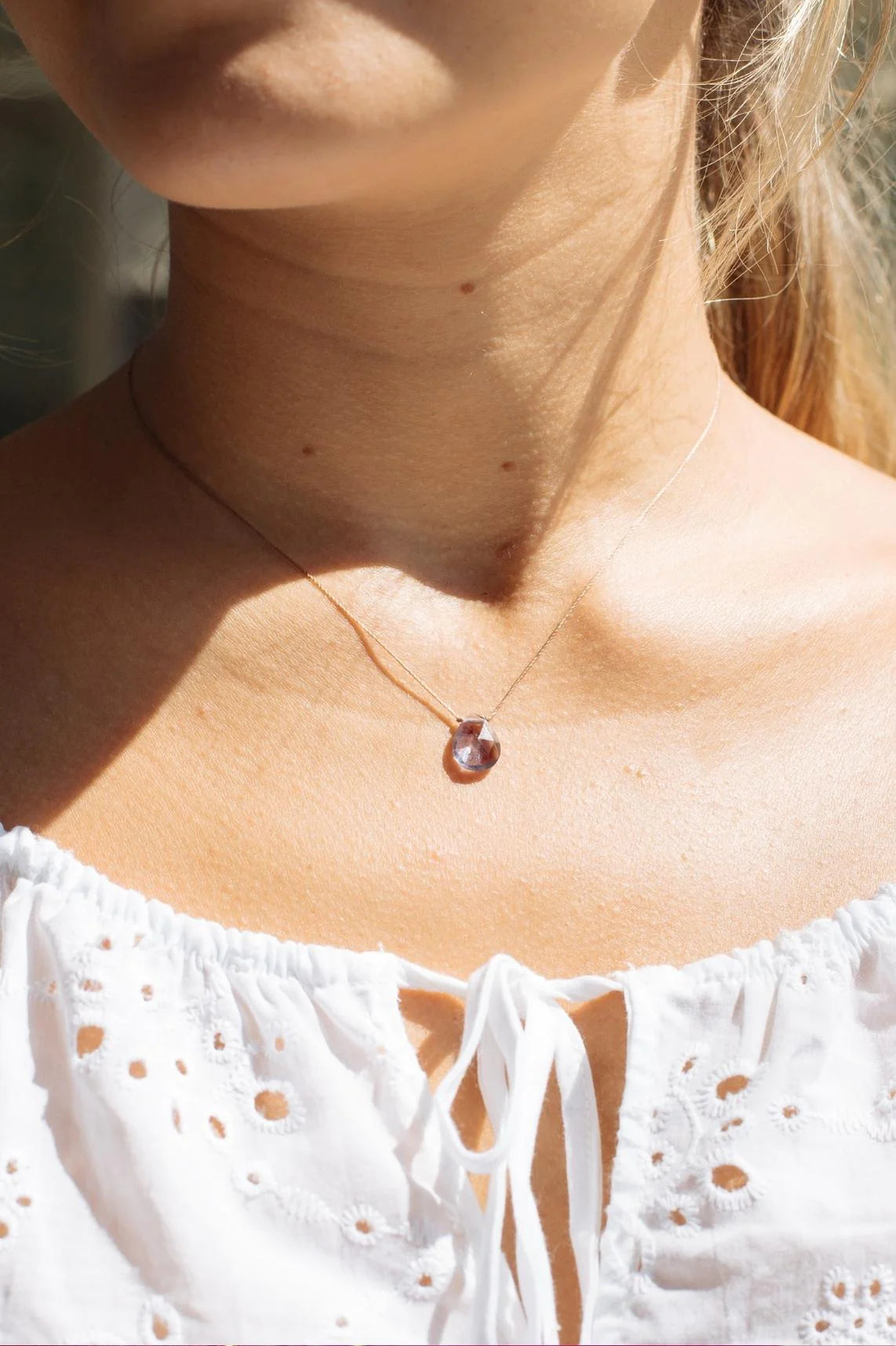 Fluorite Luxe Magic Necklace – Healing Crystal Jewelry for Women, Elegant Pendant for Energy & Protection | Perfect for Meditation, Yoga & Spiritual Gifts