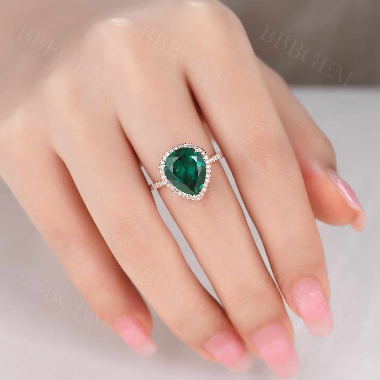 3 Carat Green Emerald Statement Ring - 10x12mm Pear Teardrop Shape Women's Cocktail Ring for Wedding, Party & Special Occasions