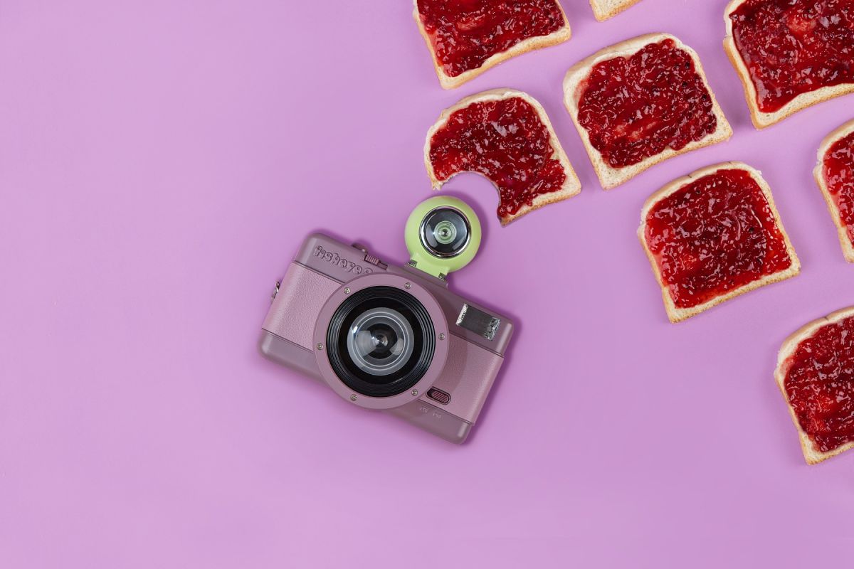 Lomography Fisheye No.2 Grape Jam 35mm Film Camera - Vintage Style Fisheye Lens for Creative Photography, Travel & Artistic Shots