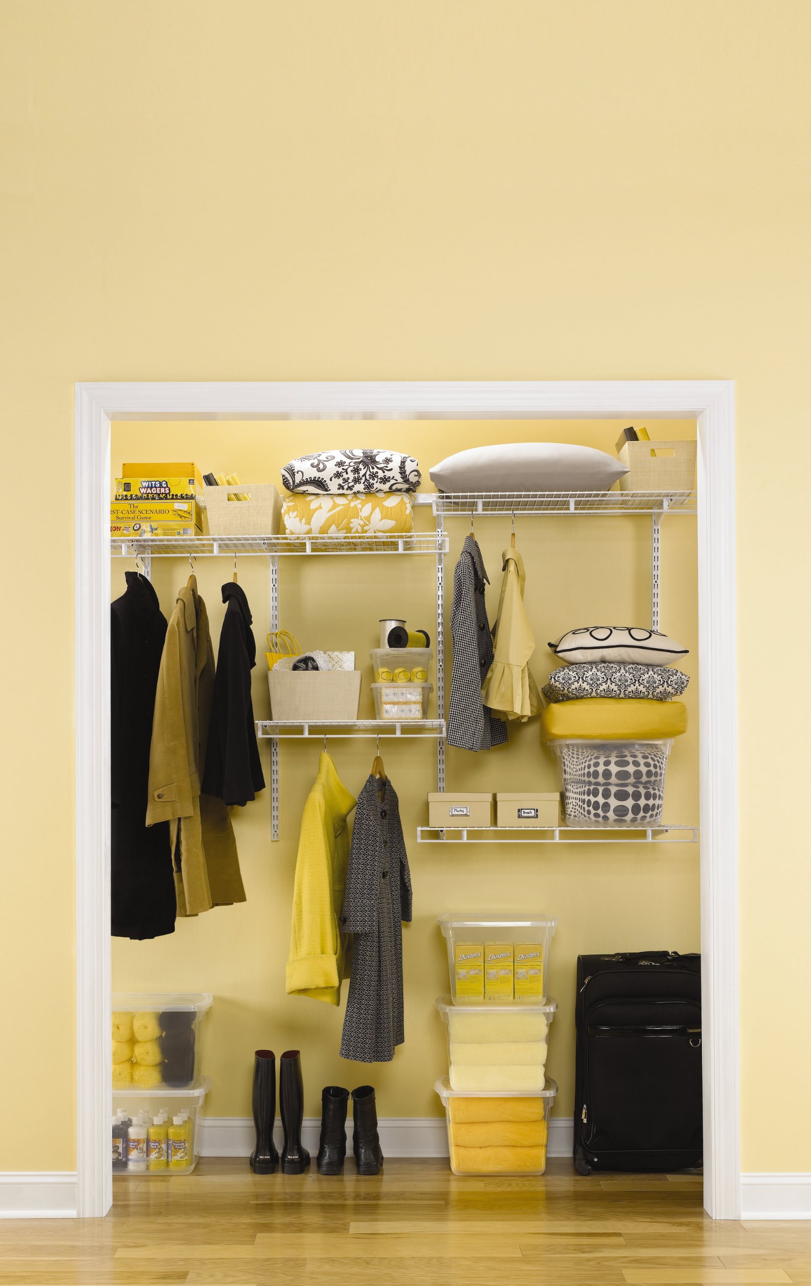 Rubbermaid FastTrack Adjustable Closet Shelving Kit - White Pantry Storage Organizer for Clothes, Shoes, Food & Cleaning Supplies | Perfect for Bedroom, Garage & Laundry Room Organization
