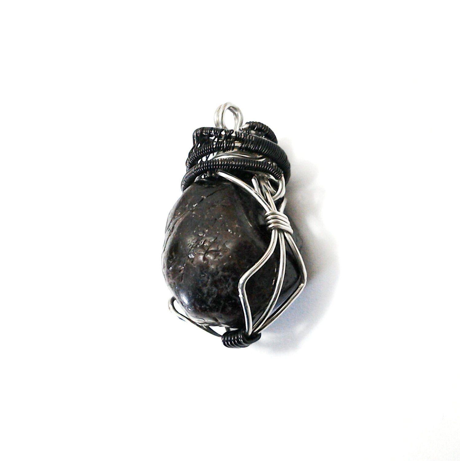 Natural Raw Garnet Crystal Necklace Pendant for Women - Healing Stone Jewelry for Energy, Protection & Spiritual Balance | Perfect for Meditation, Yoga & Everyday Wear