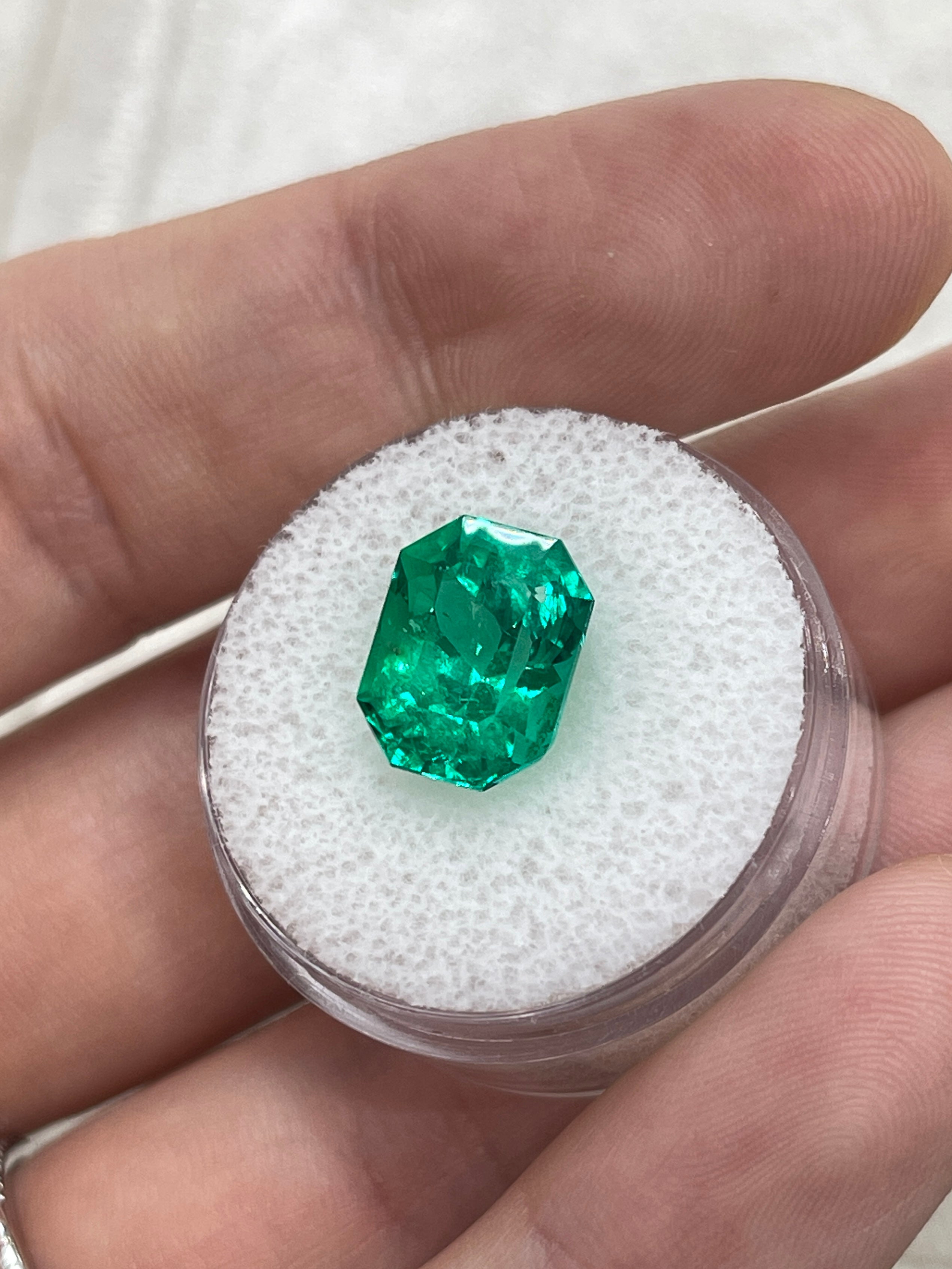 5.21 Carat 11.5x9mm Vivid Bluish Green Emerald Cut Colombian Emerald Gemstone with Clipped Corners - Perfect for Engagement Rings, Fine Jewelry & Collector's Pieces