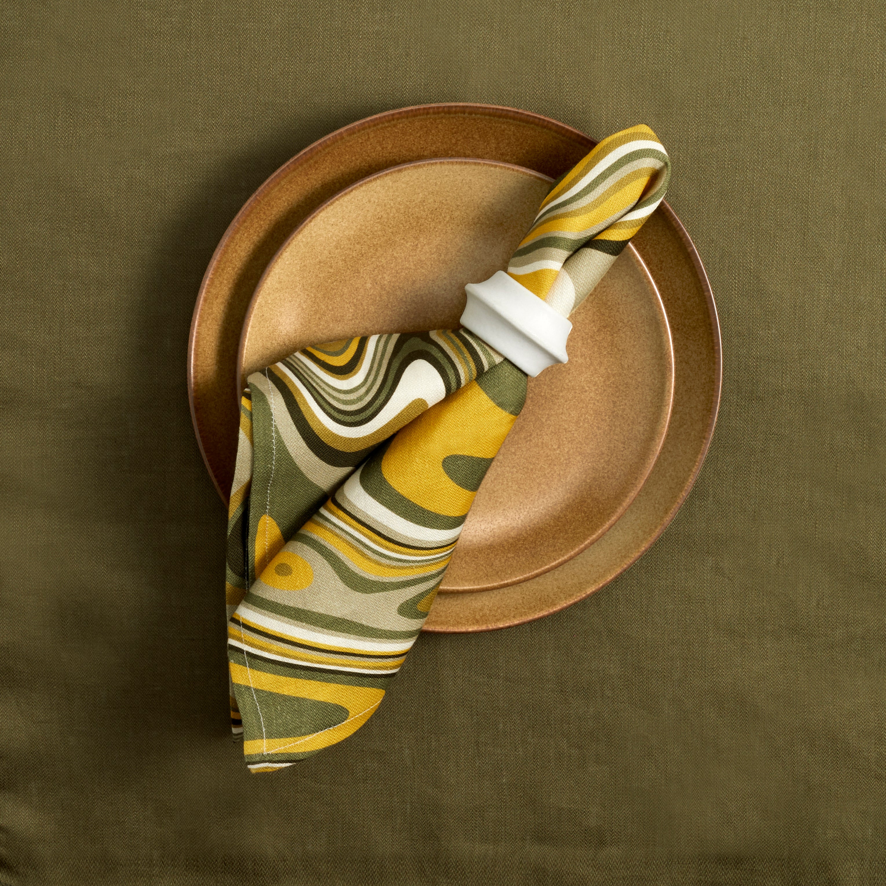 Premium Terra Dinnerware Set - Elegant Handcrafted Ceramic Plates & Bowls with Leather Accents for Stylish Dining & Entertaining - Perfect for Dinner Parties, Weddings, and Home Decor