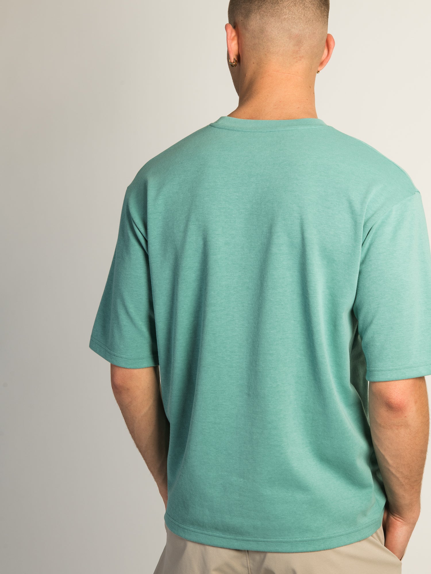 BOXY FIT T-SHIRT in SEAFOAM Green - Comfortable Loose Fit Women's Tee for Casual Wear & Street Style