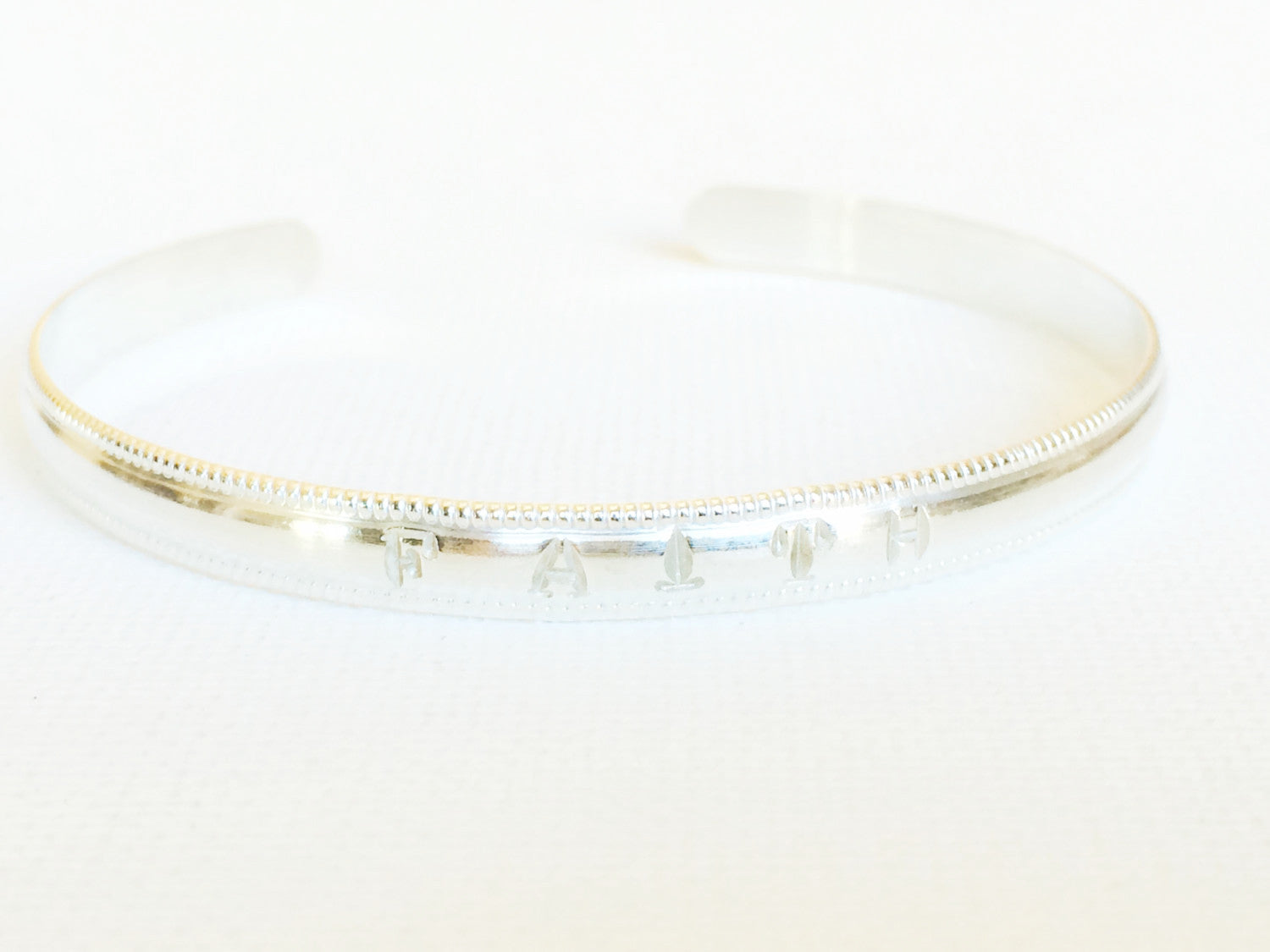 B146 Cuff Bailey Bracelet - Elegant Adjustable Cuff Bracelet for Women, Perfect for Casual Wear, Parties & Special Occasions