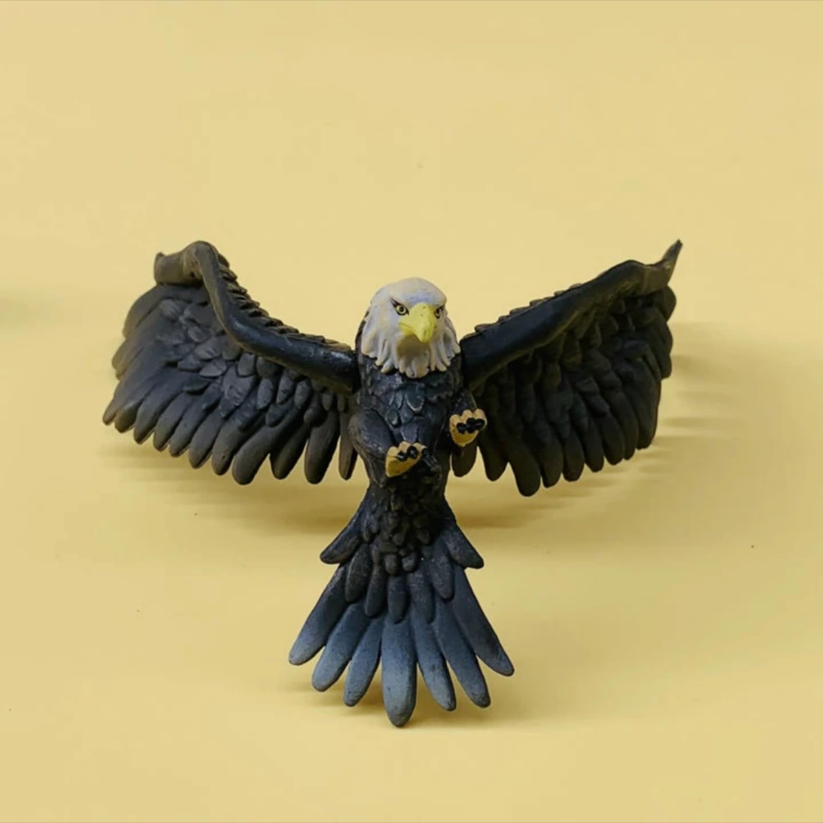 Bald Eagle Resin Car Charm - American Flag Car Hawk Pendant for Rearview Mirror - Symbol of Bravery, Strength & Freedom - Perfect for Jeep, Truck & SUV Decor - JY0014