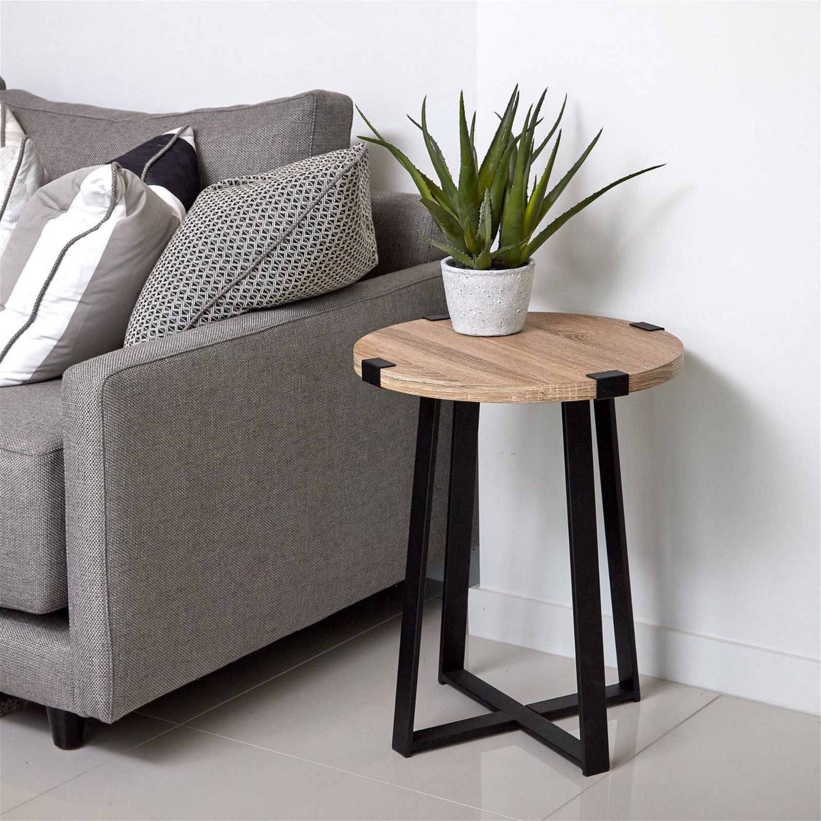 Round Capri End Table - Solid Oak Wood Side Table for Living Room, Bedroom, or Office - Modern Accent Table with Sturdy Construction for Home Decor