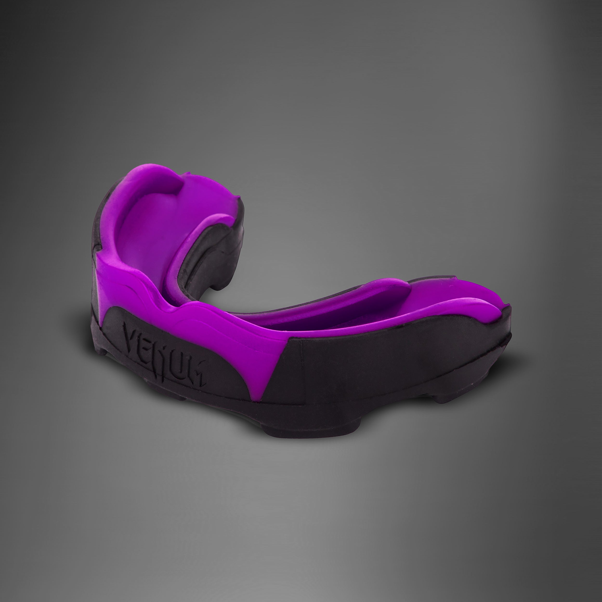 Venum Predator Mouthguard - Black/Purple MMA Boxing BJJ Training Gear for Fighters & Athletes - Perfect for Sparring, Competition & Martial Arts Protection