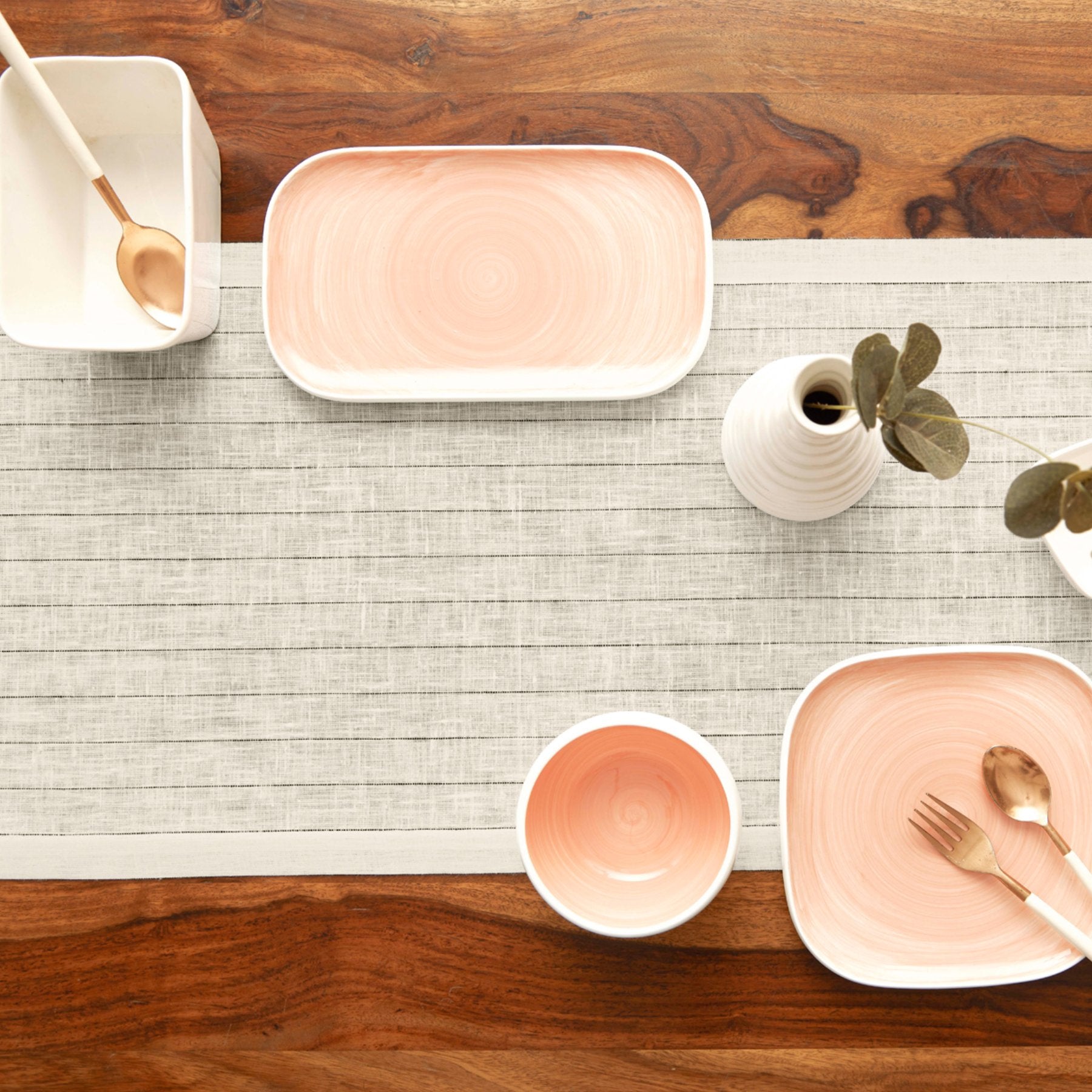 Elegant Pinstripe Table Runner for Dining & Events - Perfect for Weddings, Parties & Home Decor