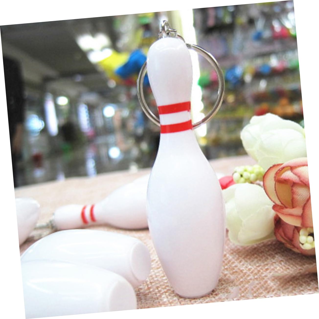WHAMVOX Stylish Bowling Keychain - Cool Car Key Ring for Men & Women
