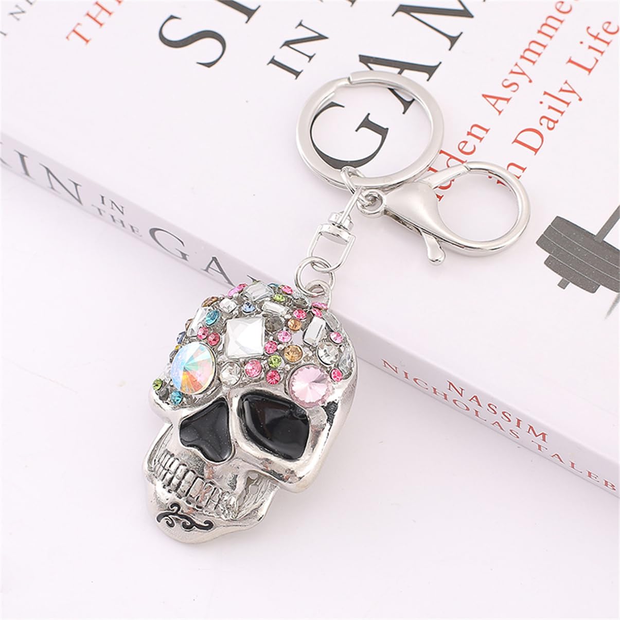 Gothic Skull Keychain with Rhinestones - Punk Style Diamond Crystal Keyring for Men & Women - Perfect for Car Keys, Backpacks, and Gothic Fashion Accessories