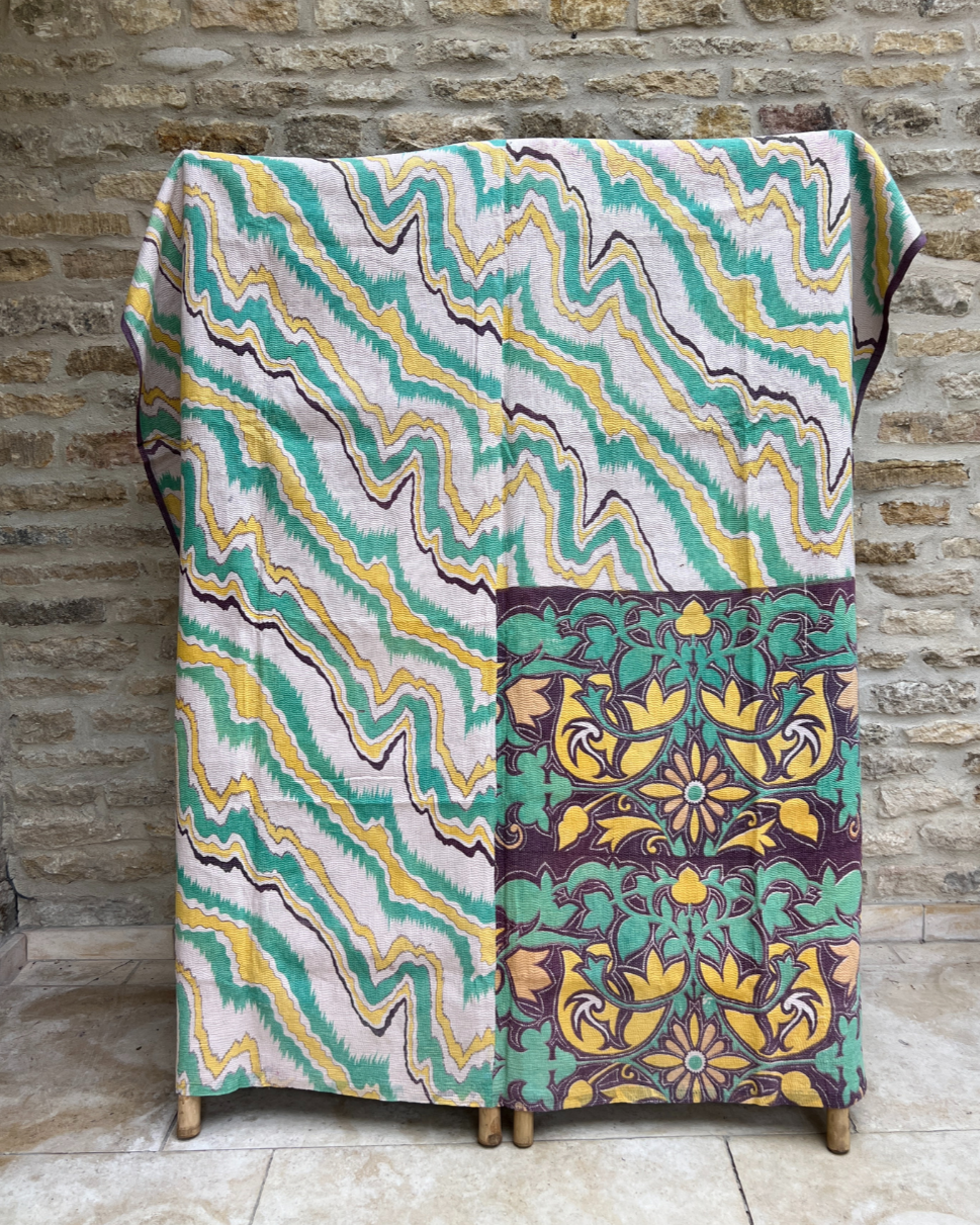Handmade Midweight Kantha Quilt No. 665 - Traditional Indian Cotton Bedspread, Lightweight Blanket & Boho Home Decor for Cozy Bedroom, Living Room or Yoga Studio