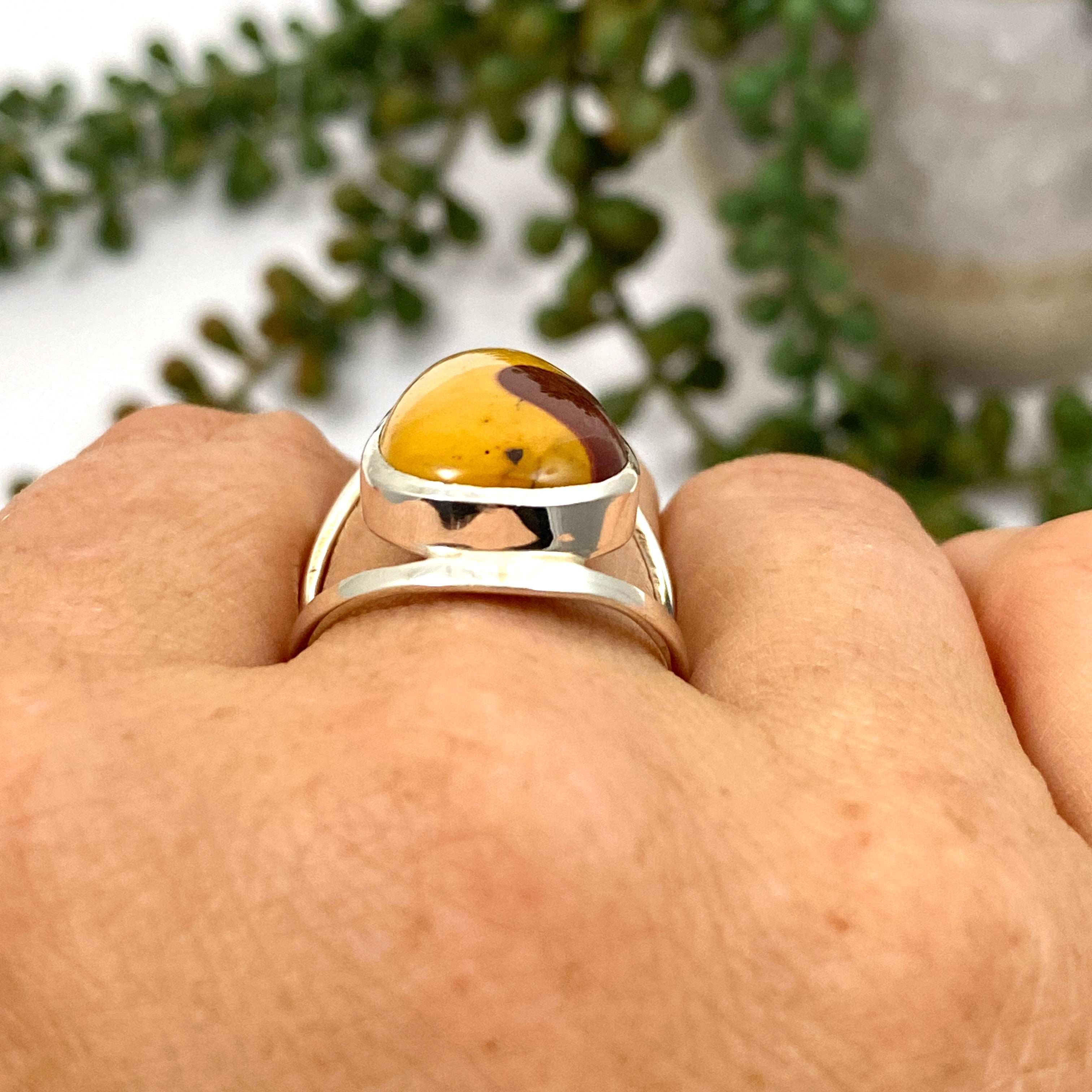 Natural Mookaite Teardrop Cabochon Split Band Ring - Size 10 - KRGJ3388 - Elegant Boho Jewelry for Women, Perfect for Weddings & Special Occasions
