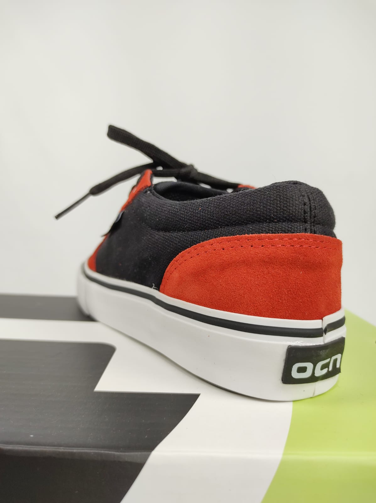 Unisex Ocn Comb Art Black/Red Sneakers - Comfortable & Stylish for Running, Walking & Casual Wear