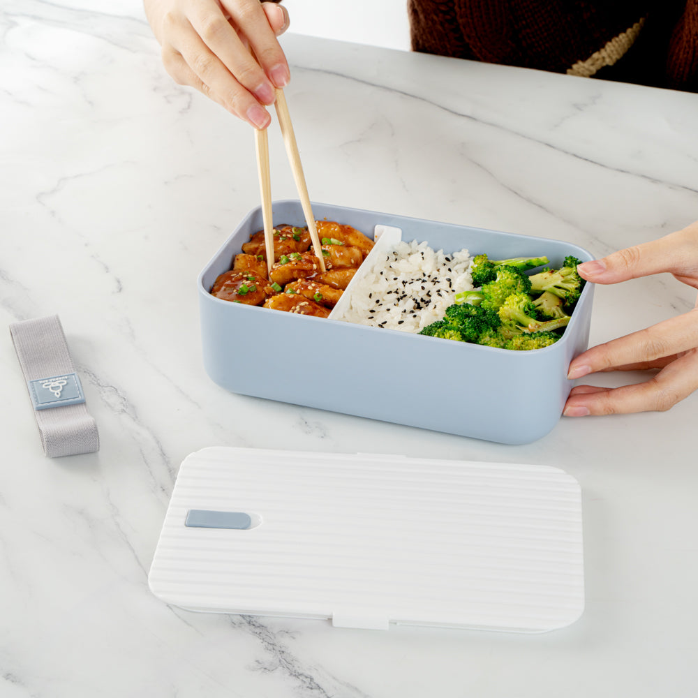 Bento Tek 34 oz Blue Buddha Box Lunch Container with White Lid - 7.5