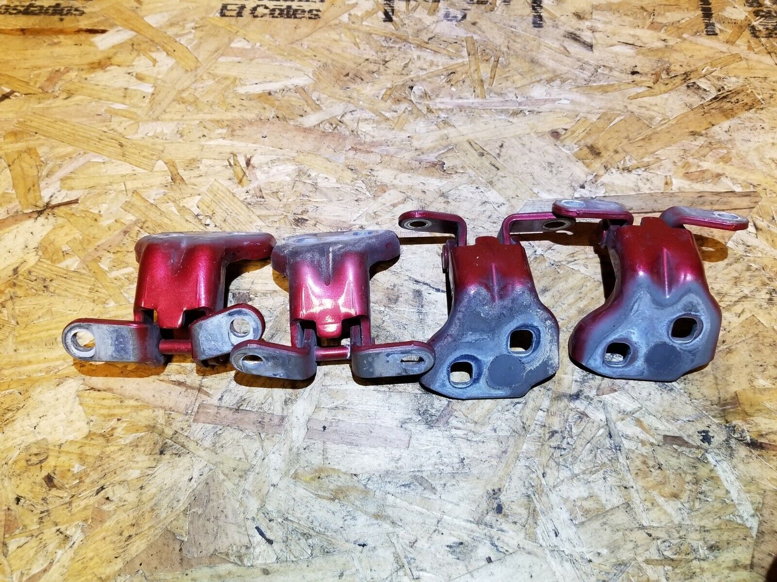 2006-2011 Cadillac DTS Front & Rear Right Passenger Side Door Hinge OEM Replacement Part - Perfect for Car Door Repair and Maintenance