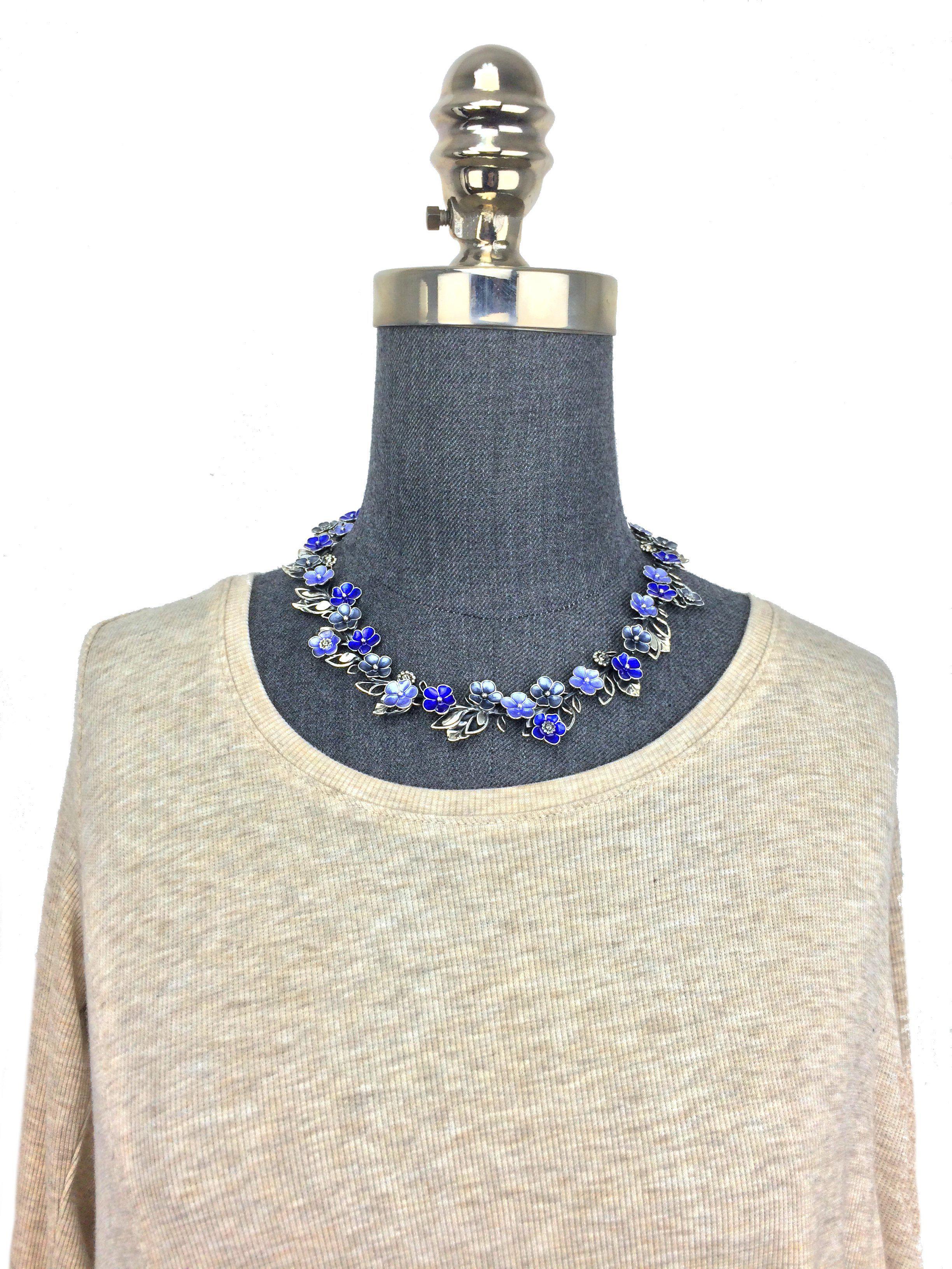 Bottega Veneta Floral Collar Necklace for Women - Elegant Gold-Tone Statement Jewelry for Parties, Weddings & Special Occasions