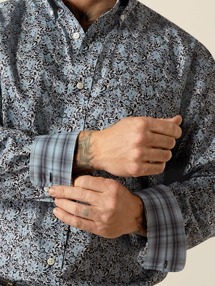 Ariat Men's Wrinkle Free Link Classic Shirt - Grey | Comfortable Casual & Work Wear for Outdoor Activities & Office