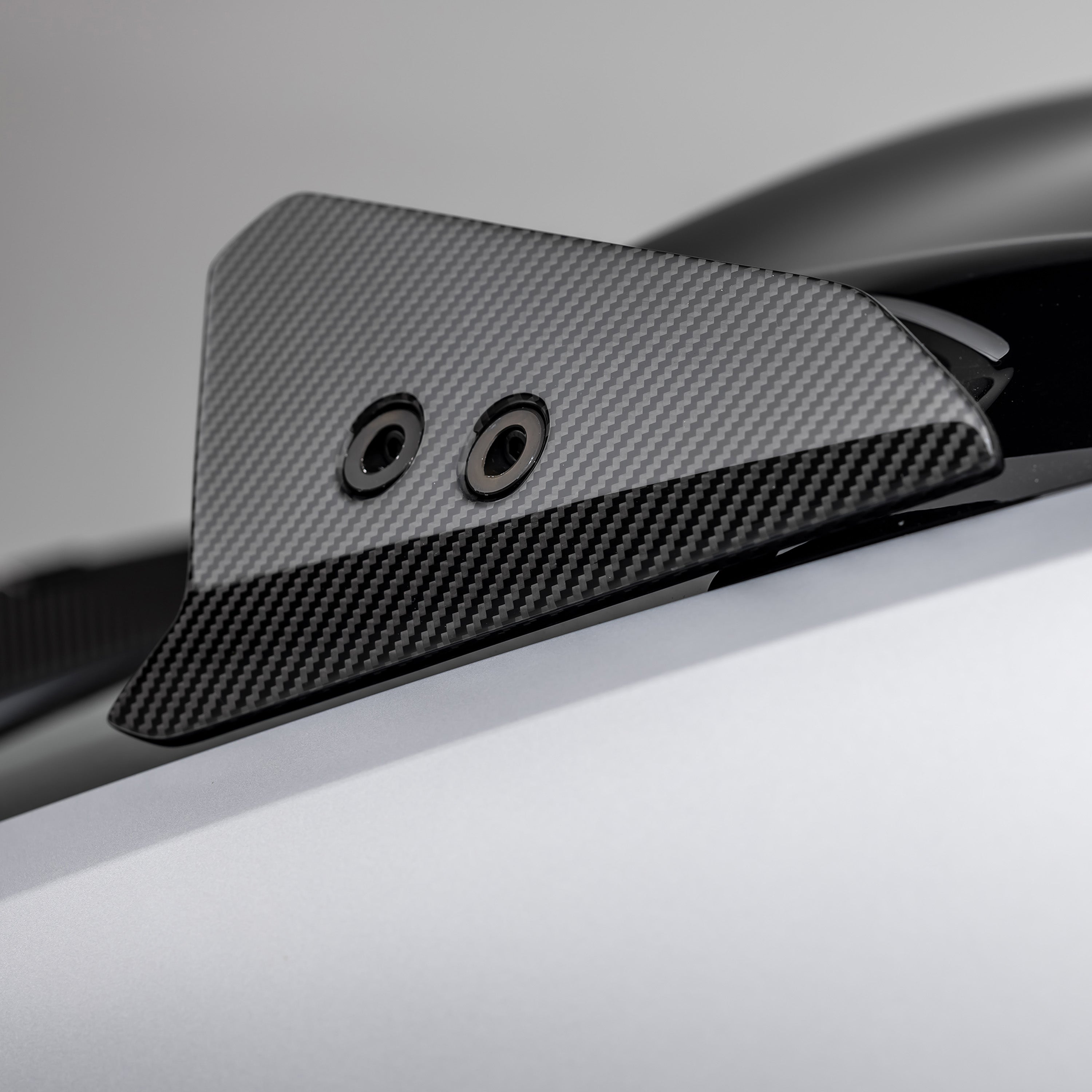 Lamborghini Urus Performante Edizione Aero Roof Spoiler End Caps - High Performance Carbon Fiber Spoiler for Lamborghini Urus - Perfect for Racing & Car Shows
