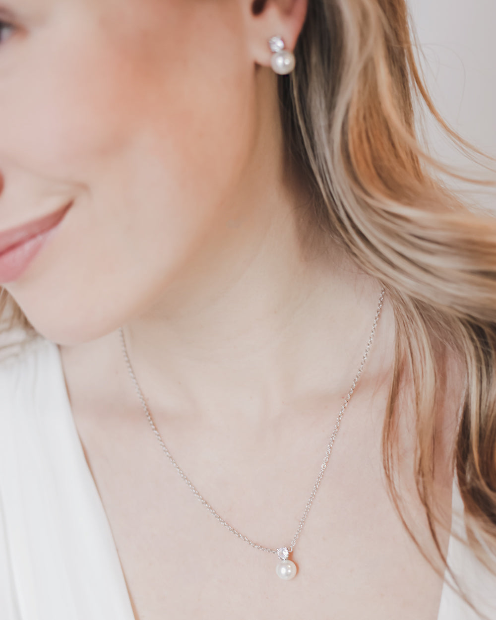 Justine Pearl Jewelry Set - Elegant Necklace & Earrings for Women - Perfect for Weddings, Parties & Special Occasions