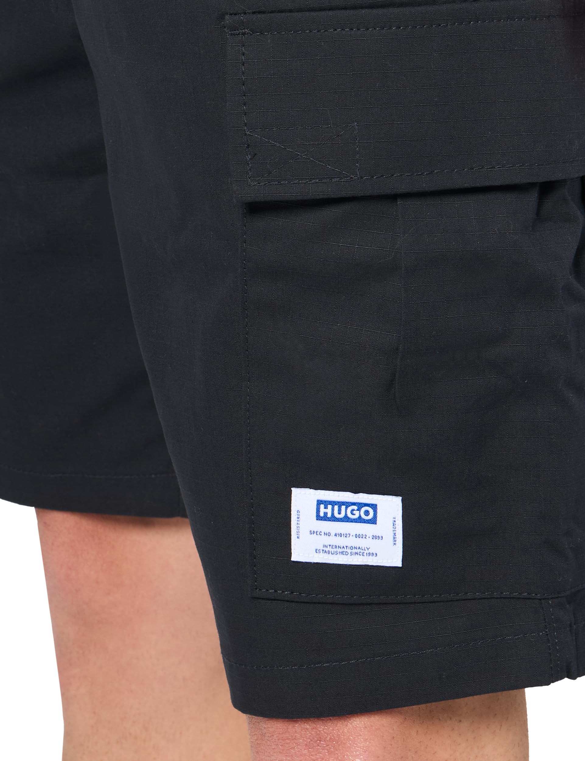 HUGO Men's Relaxed Fit Cargo Shorts - Comfortable Cotton Casual Shorts with Multiple Pockets for Outdoor, Travel & Summer Wear