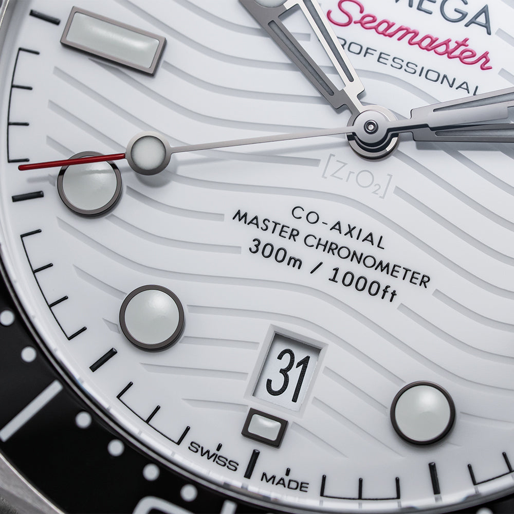 Omega Seamaster Diver 300M Co-Axial Master Chronometer 42mm Men's Luxury Watch - White Dial Stainless Steel Bracelet - Perfect for Diving, Business & Formal Occasions