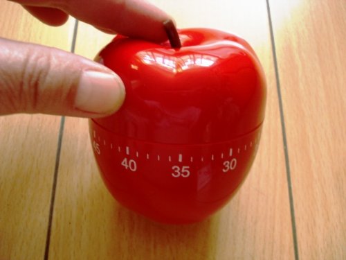 60 Minutes Red Apple Timer - Kitchen Countdown Clock for Cooking, Baking, Studying & Productivity | Magnetic Back for Fridge Use